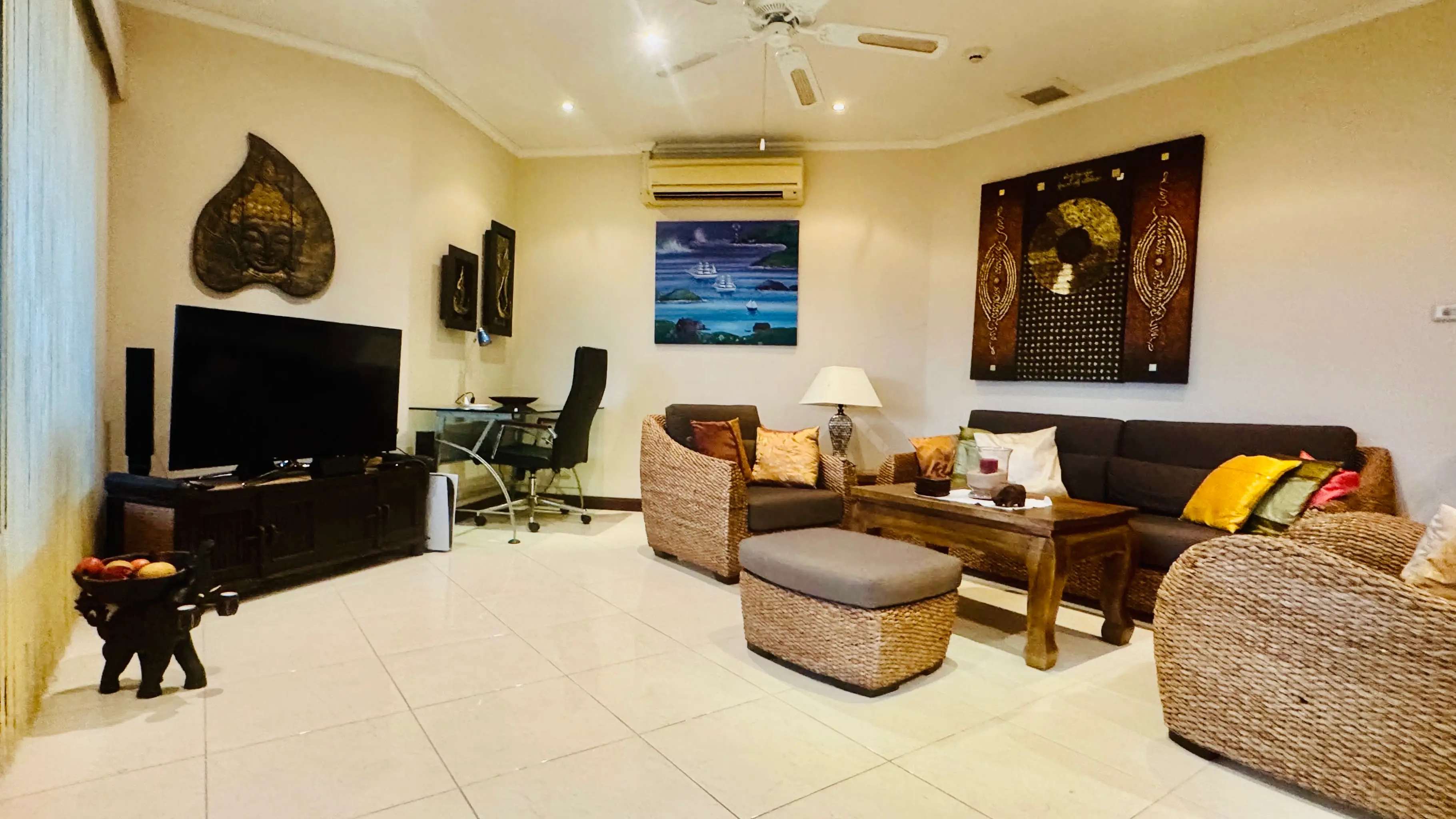 3 Bedroom - 147 kvm - Partly Sea View - Pratumnak - Pattaya