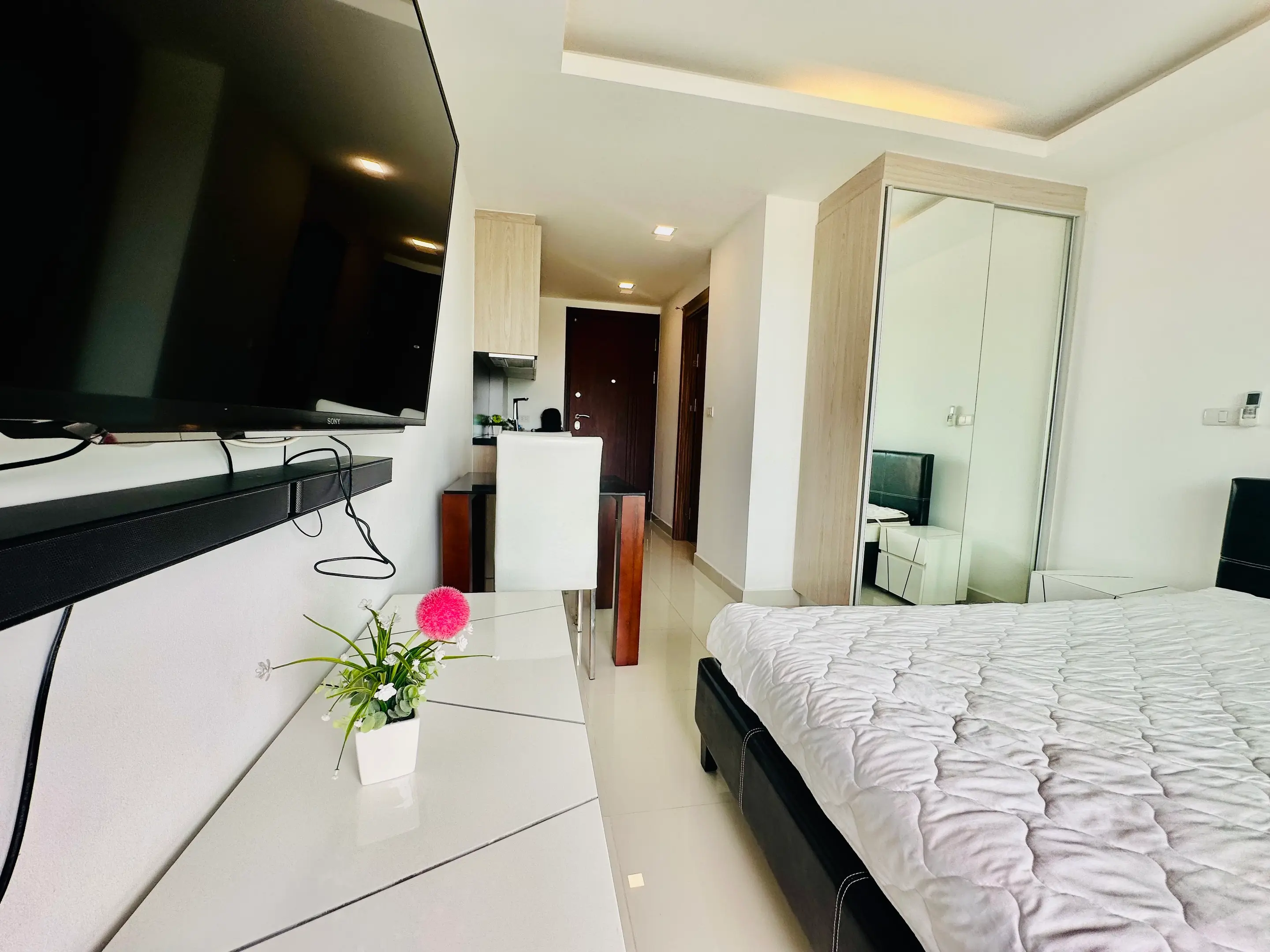 Laguna Beach Resort 3 Maldives - Studio - Foreign Name