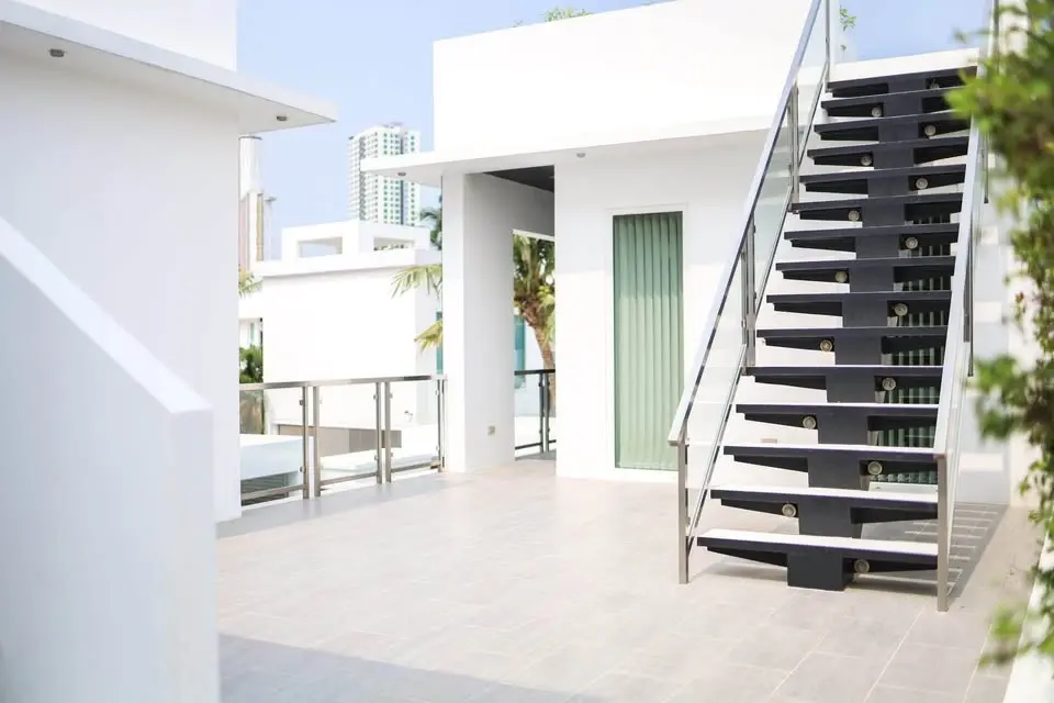 Luxury Pool Villa - Jomtien - 5 Bedroom - Fully Furnished