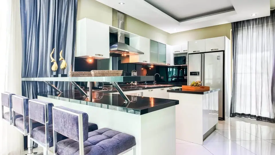 Luxury Pool Villa - Jomtien - 5 Bedroom - Fully Furnished