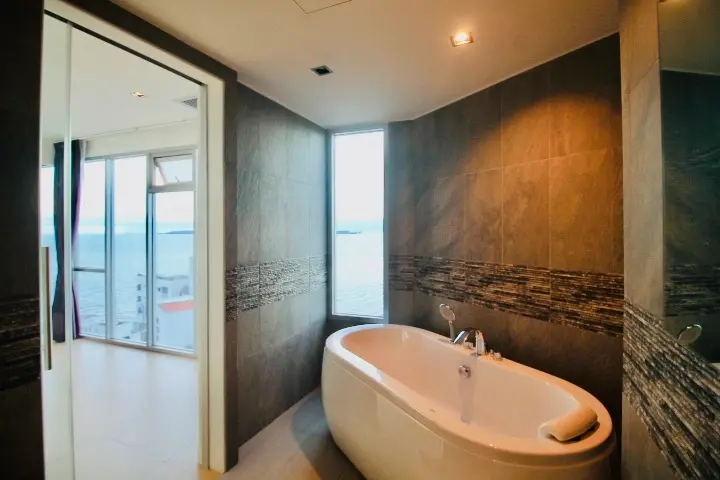 Beach Front - Sands Condominium - Foreign Name - Pratumnak - Pattaya