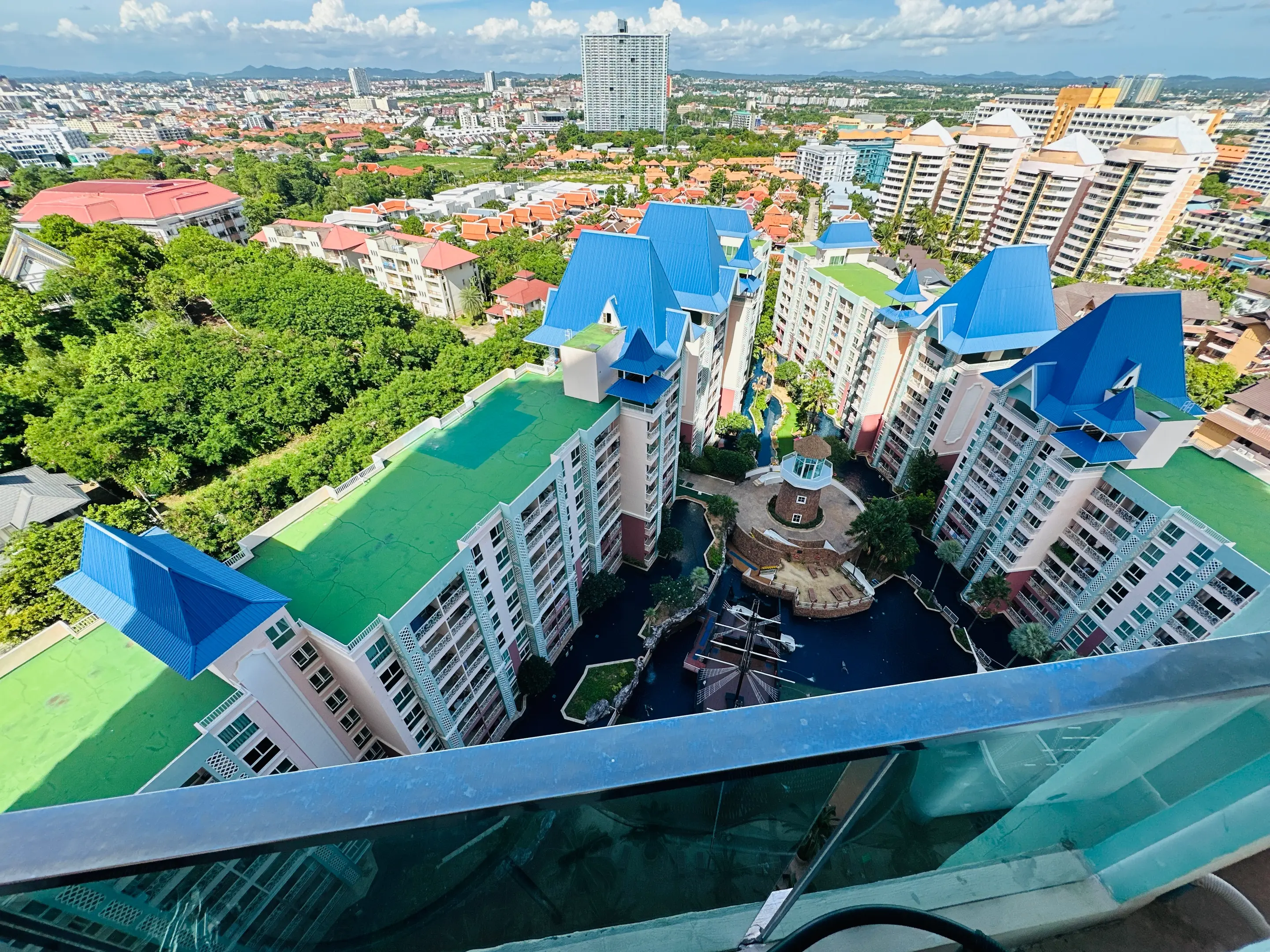 Grand Carabbien - Foreign Name - 18th Floor 