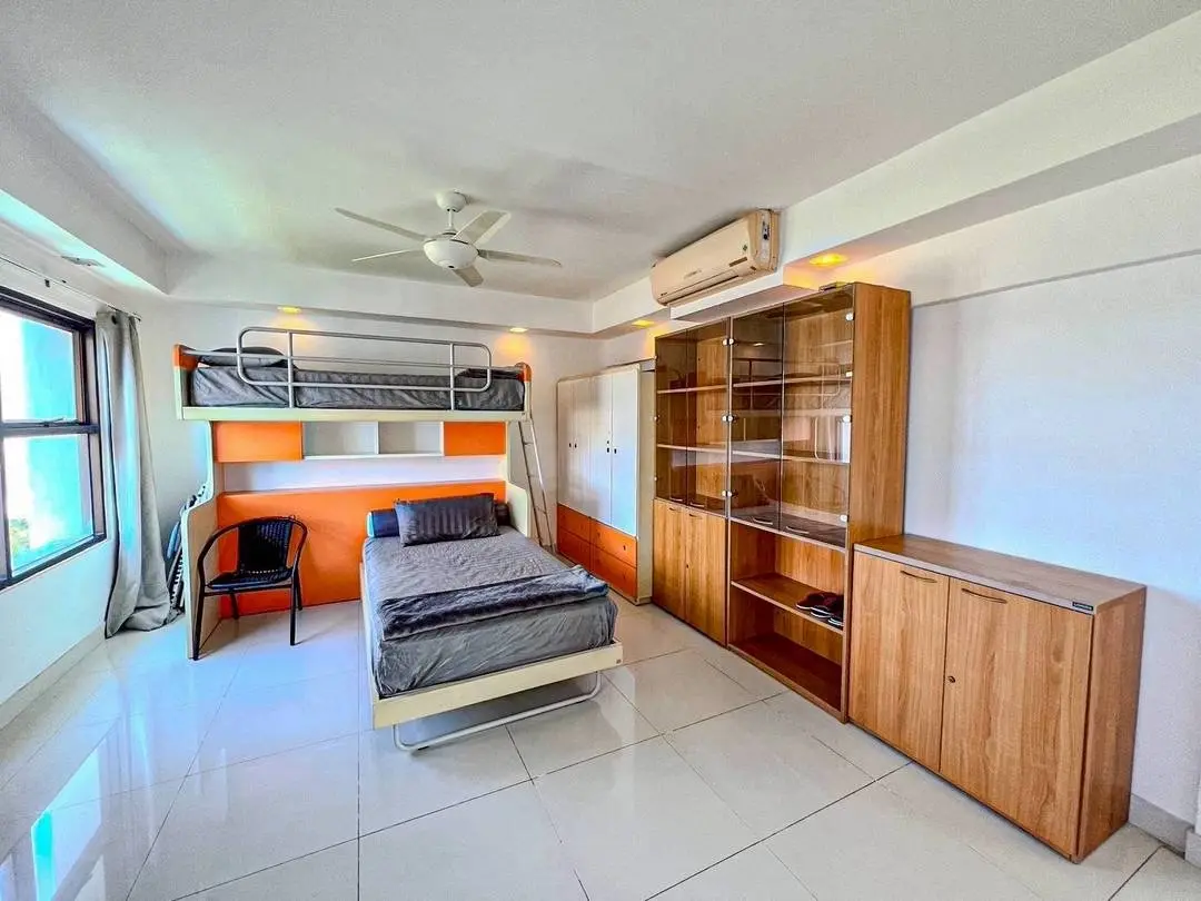 Metro Jomtien - Foreign Name - Corner Unit - 3 Bedroom - Sea View
