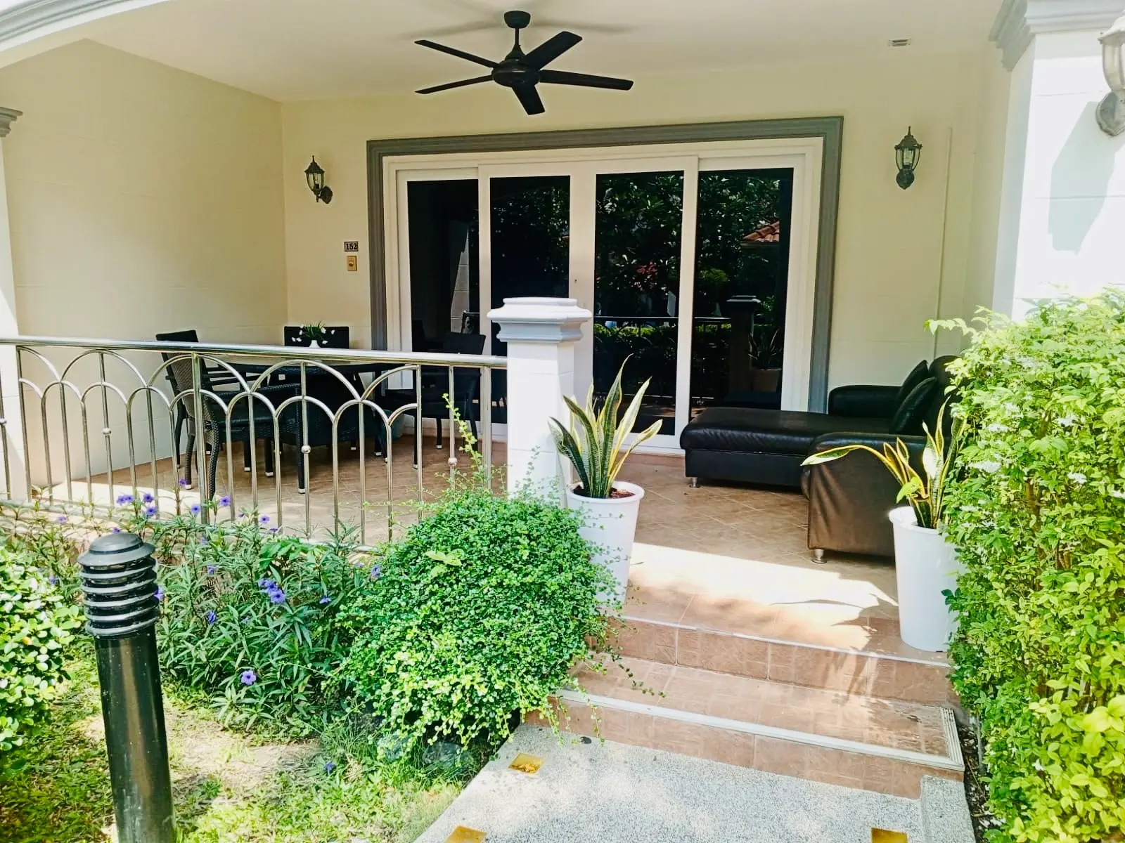 Pet Friendly - 2 Bedroom - 2 bathrooms - 90 sqm - Pratumnak - Pattaya