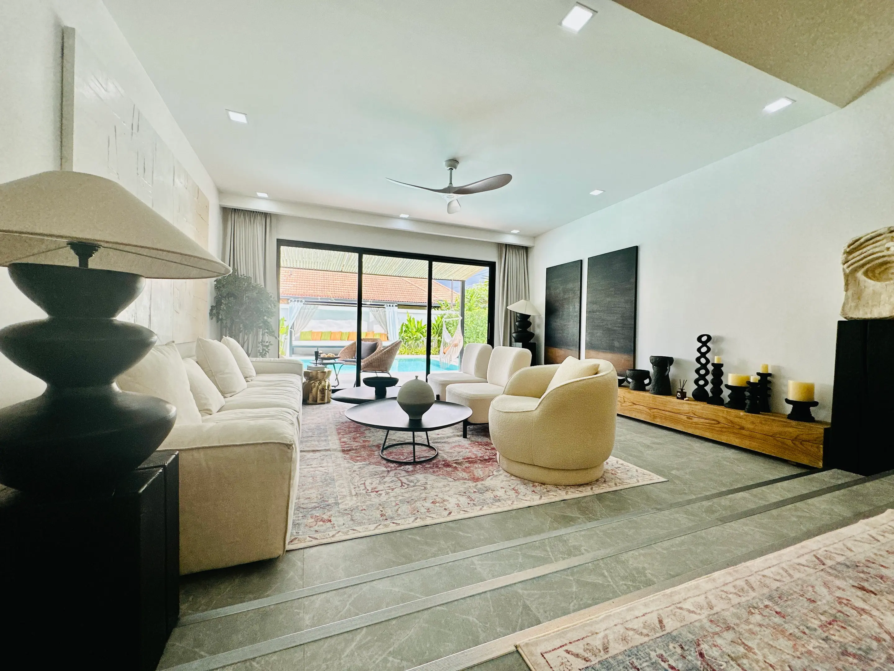 Luxury Pool Villa - East Pattaya - 5 Bedroom - Srisuk Village - Pattaya