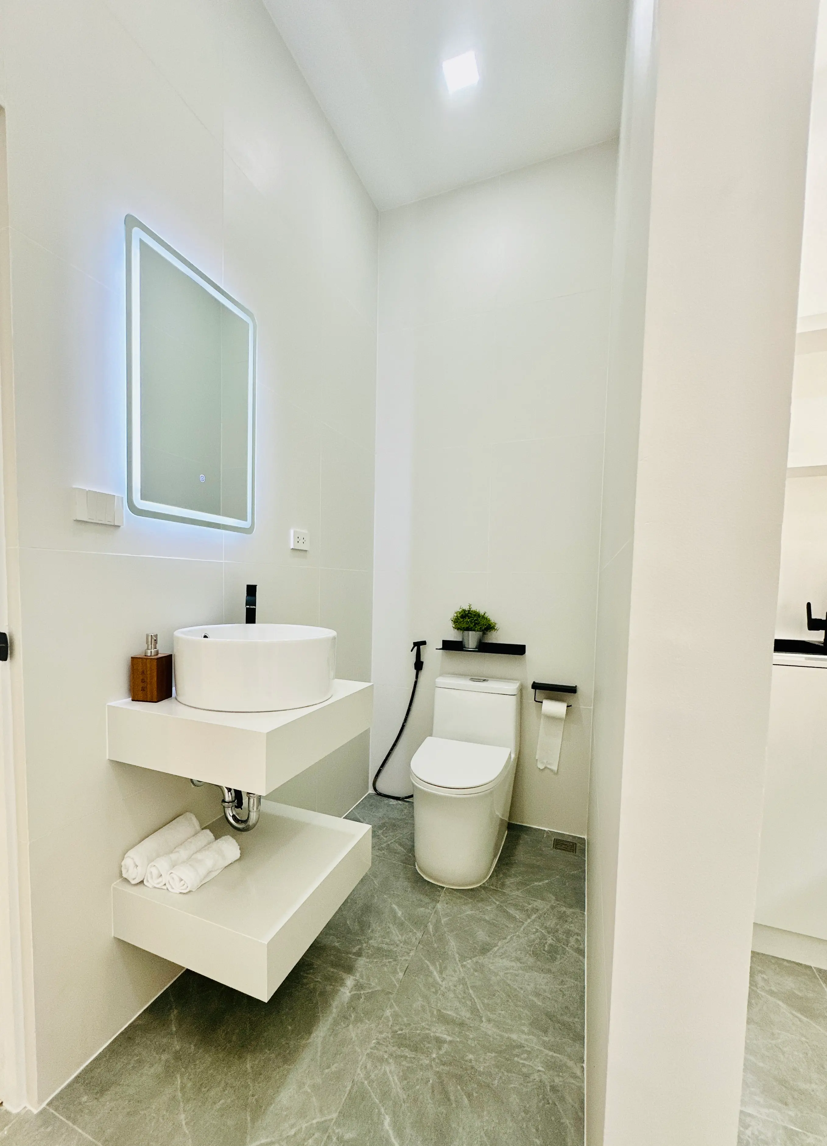 Luxury Pool Villa - East Pattaya - 5 Bedroom - Srisuk Village - Pattaya