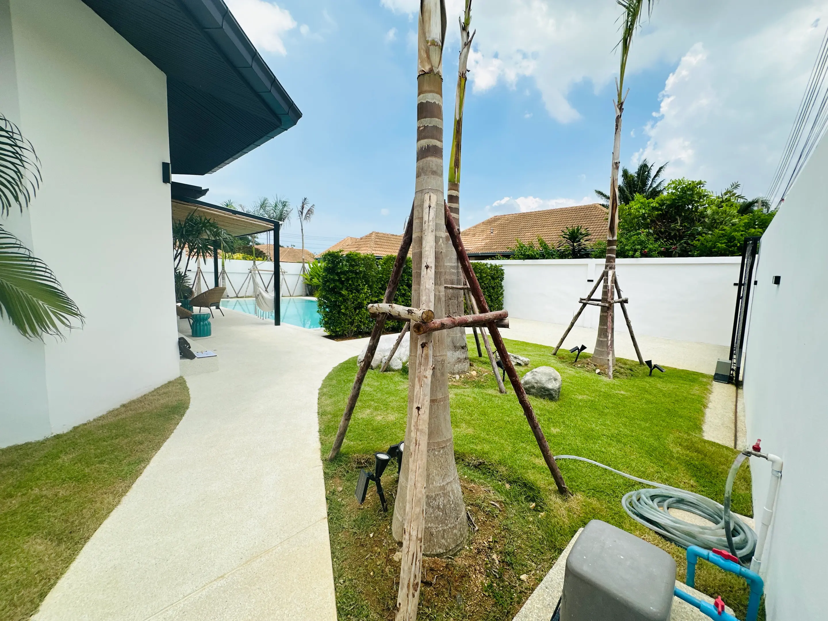 Luxury Pool Villa - East Pattaya - 5 Bedroom - Srisuk Village - Pattaya