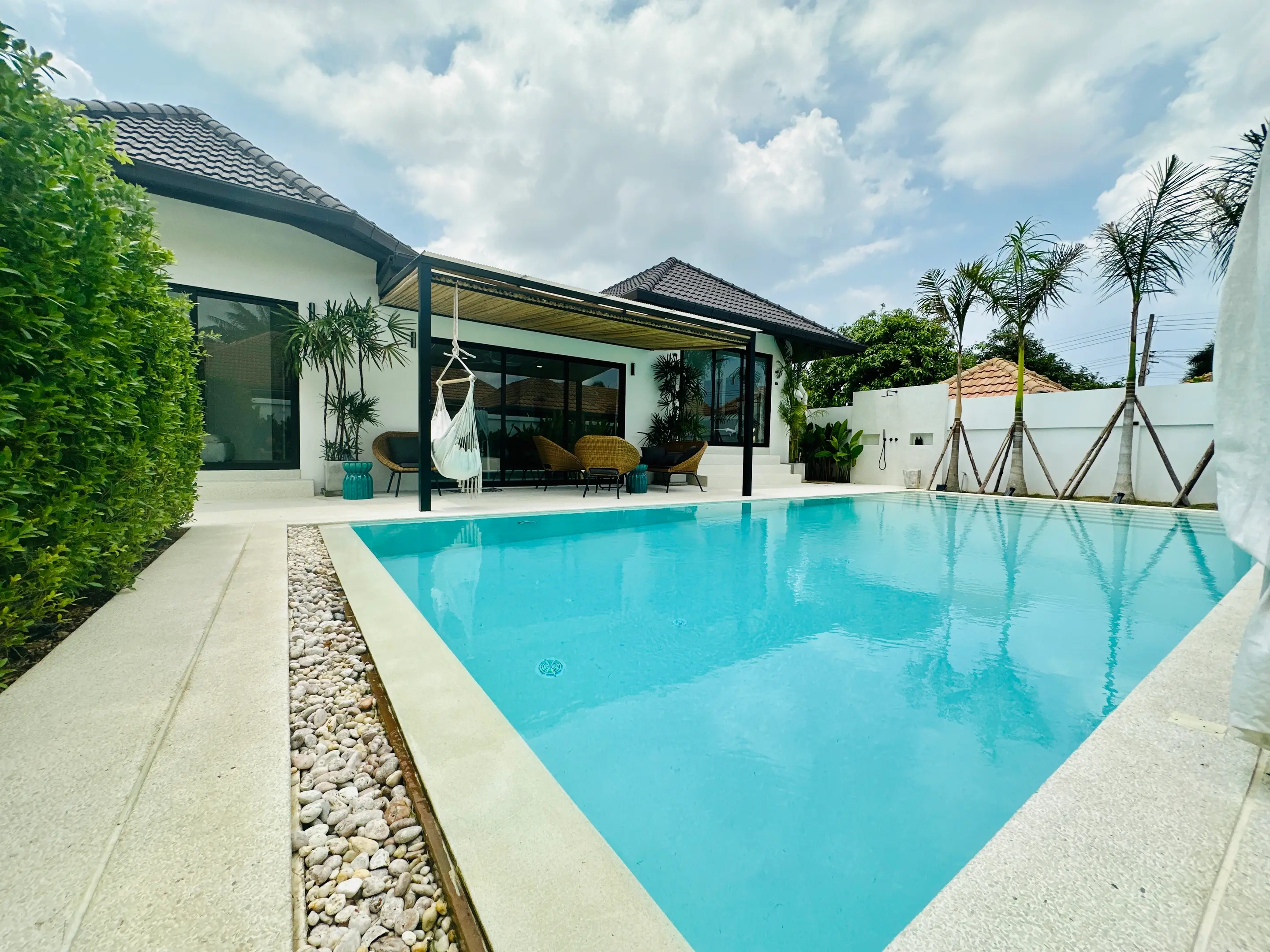Luxury Pool Villa - East Pattaya - 5 Bedroom - Srisuk Village - Pattaya