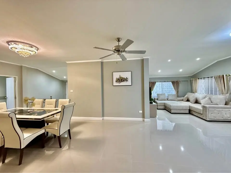 Modern Style Pool Villa - East Pattaya - 4 Bedroom