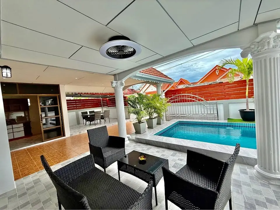 Modern Style Pool Villa - East Pattaya - 4 Bedroom