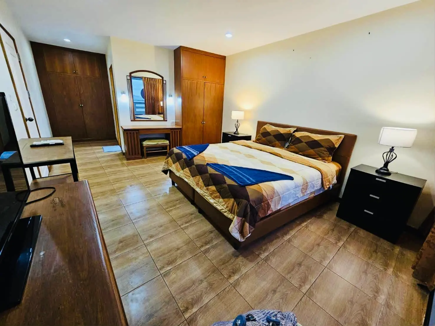 Payoon Garden Cliff - Ban Chang - Large 2 Bedroom - Sea View