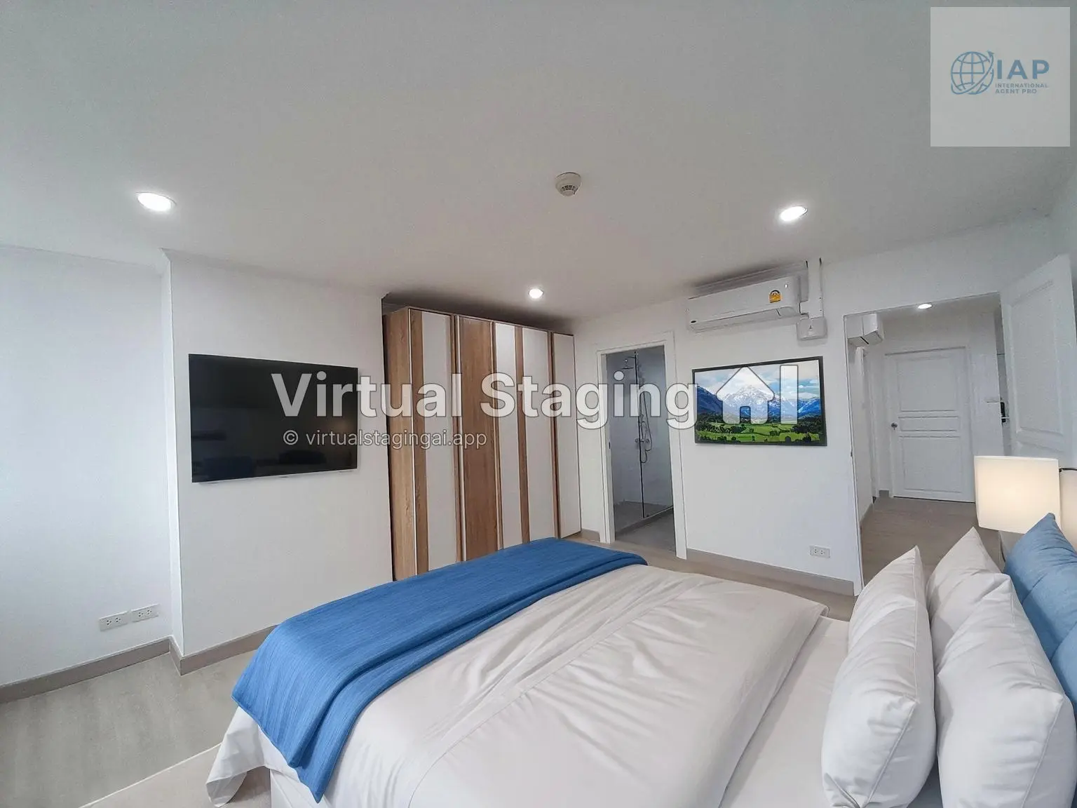 Light, Modern 2-Bed Condo with Smart Storage and Outdoor Pool on Sukhumvit 39