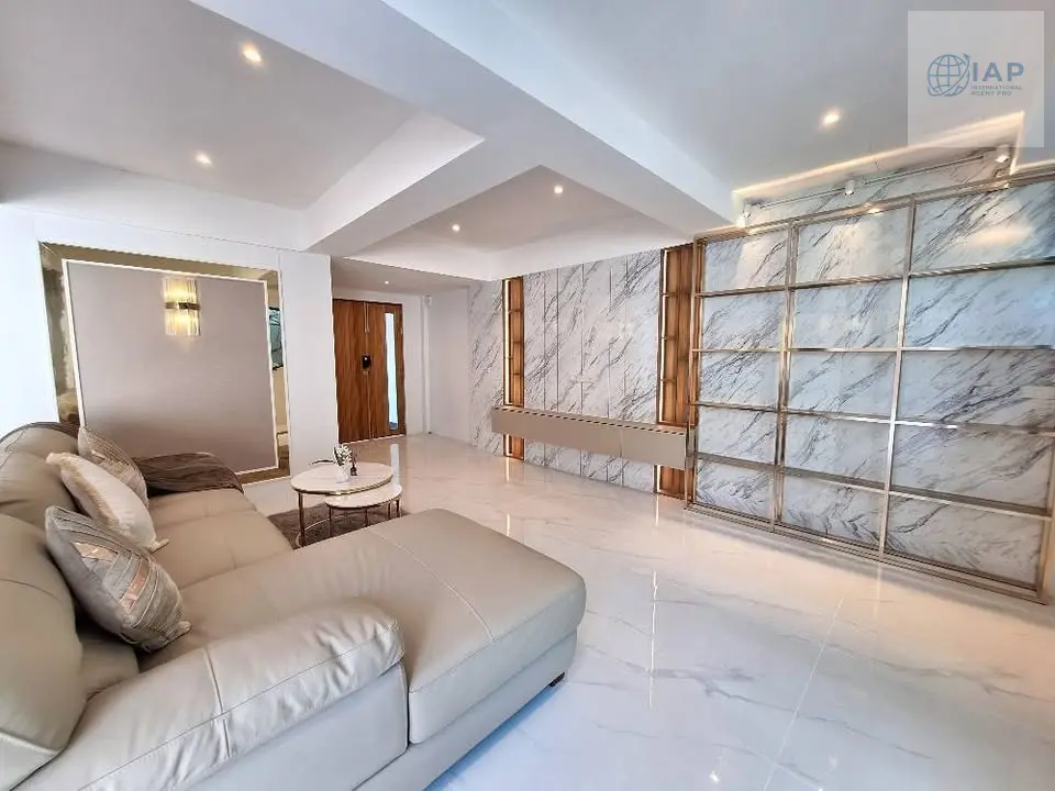 Modern 3-Bedroom Pool Villa with Mountain Views in Rawai, Phuket