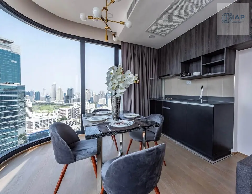 Two-Bedroom Condo on 37th Floor with Panoramic City Views in Bang Rak