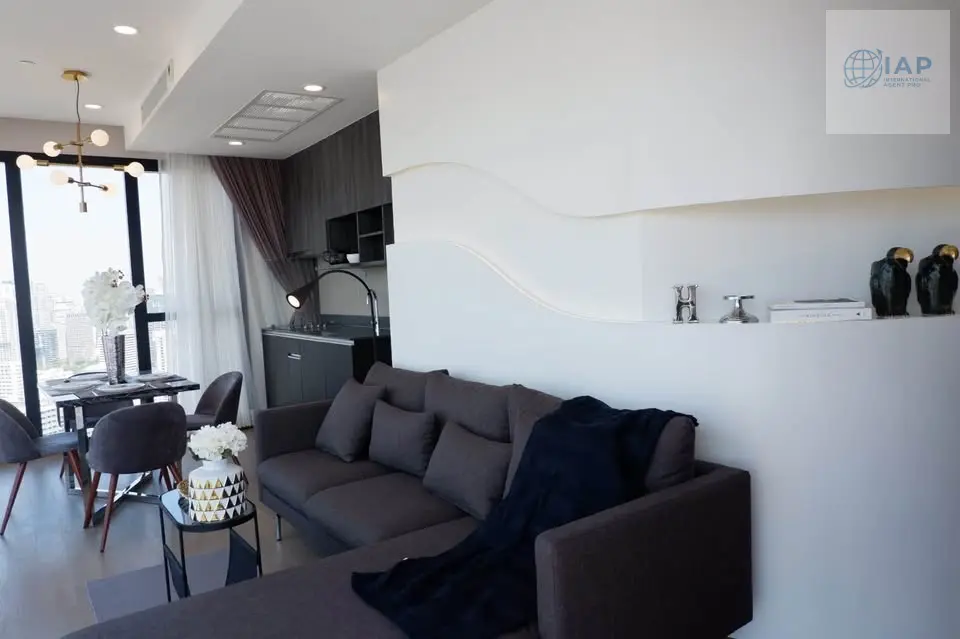 Two-Bedroom Condo on 37th Floor with Panoramic City Views in Bang Rak