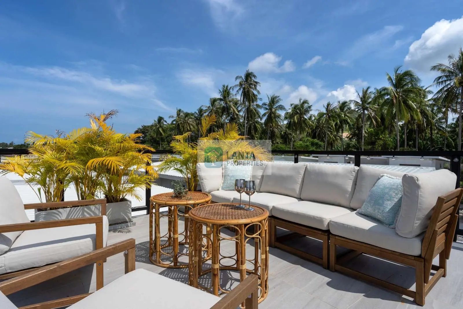 Charming 3-Bedroom House with Pool and Sea View in Koh Lanta