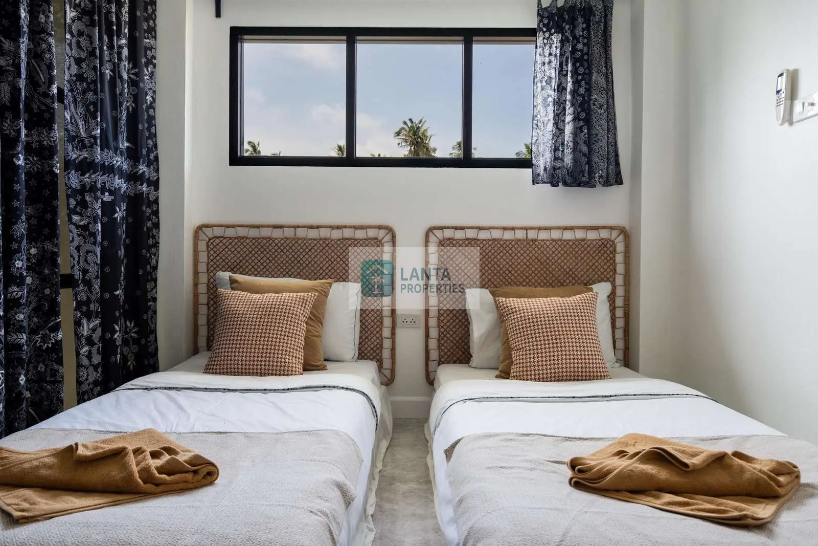 Charming 3-Bedroom House with Pool and Sea View in Koh Lanta