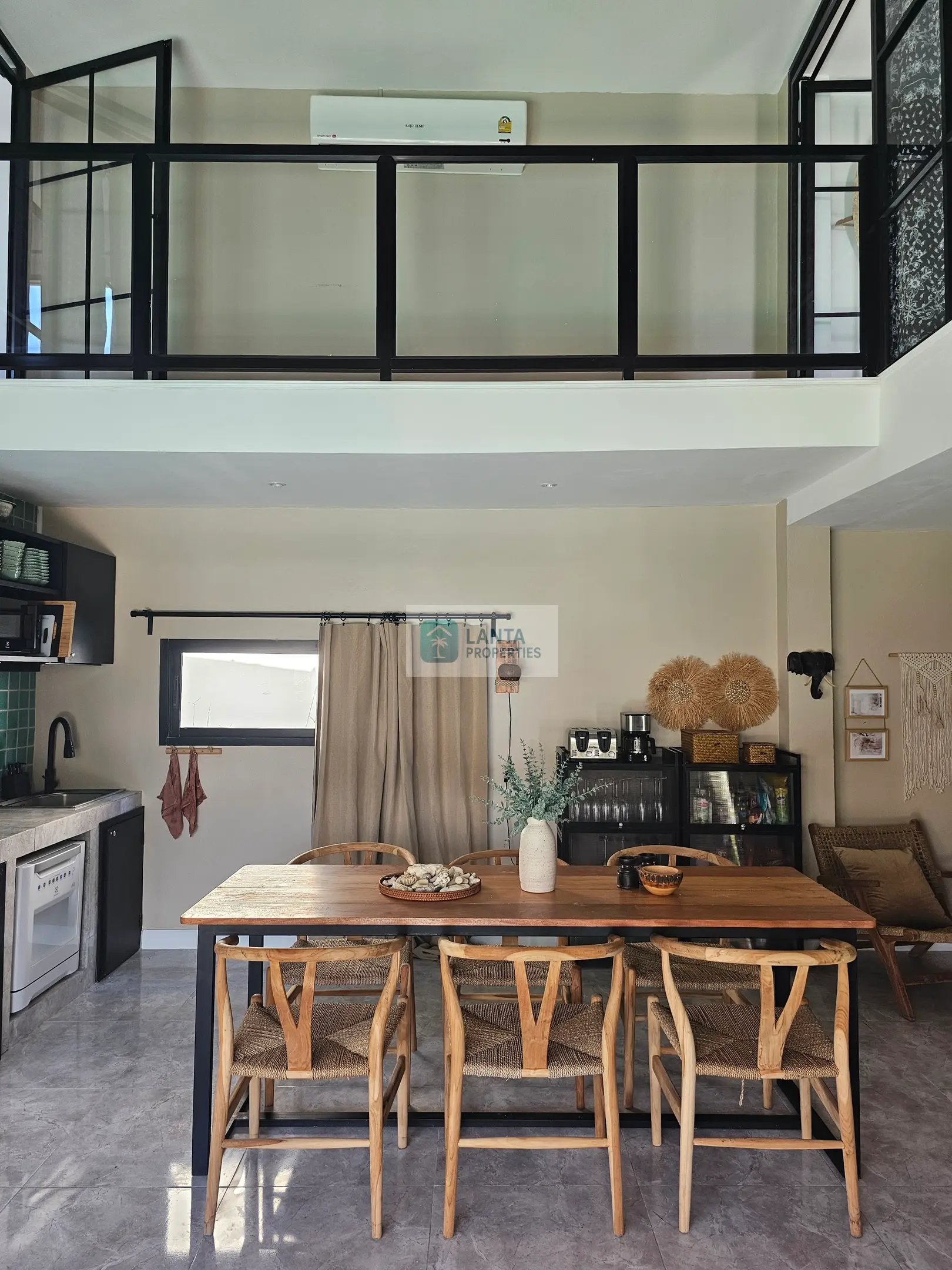 Charming 3-Bedroom House with Pool and Sea View in Koh Lanta