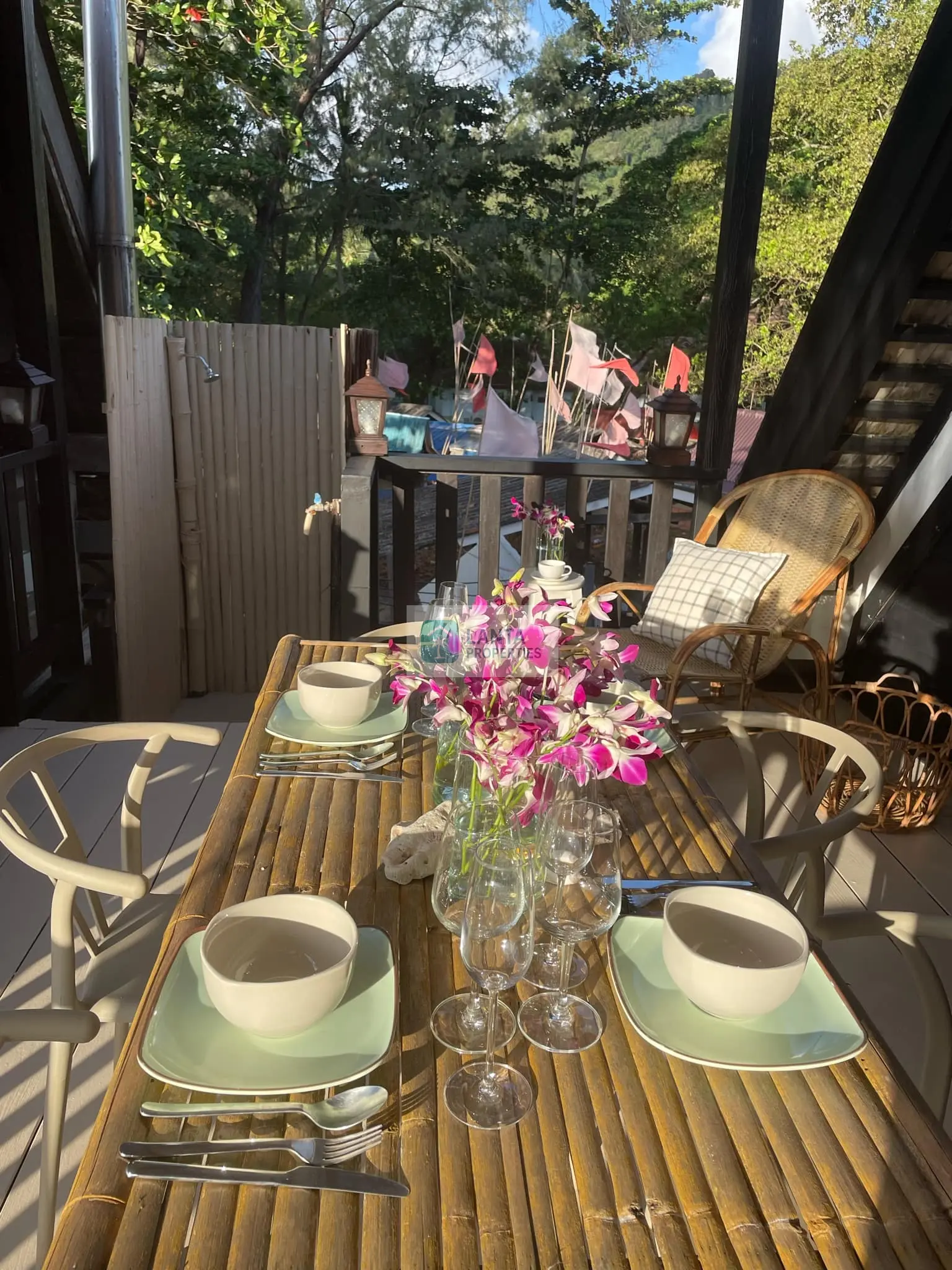 Beachfront Villa in Slowdown Resort 
