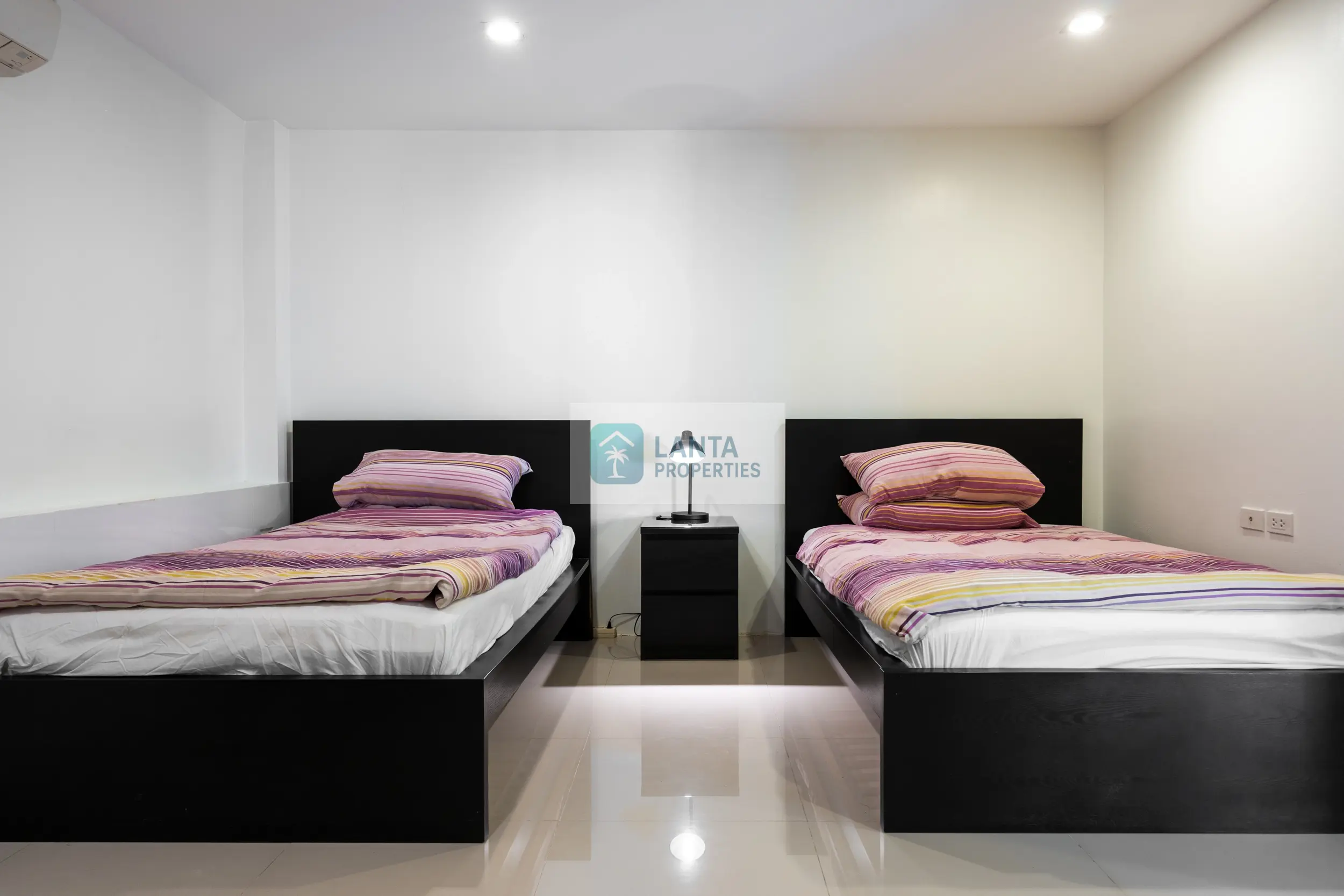 Exclusive luxury ensemble in Coconut Bay