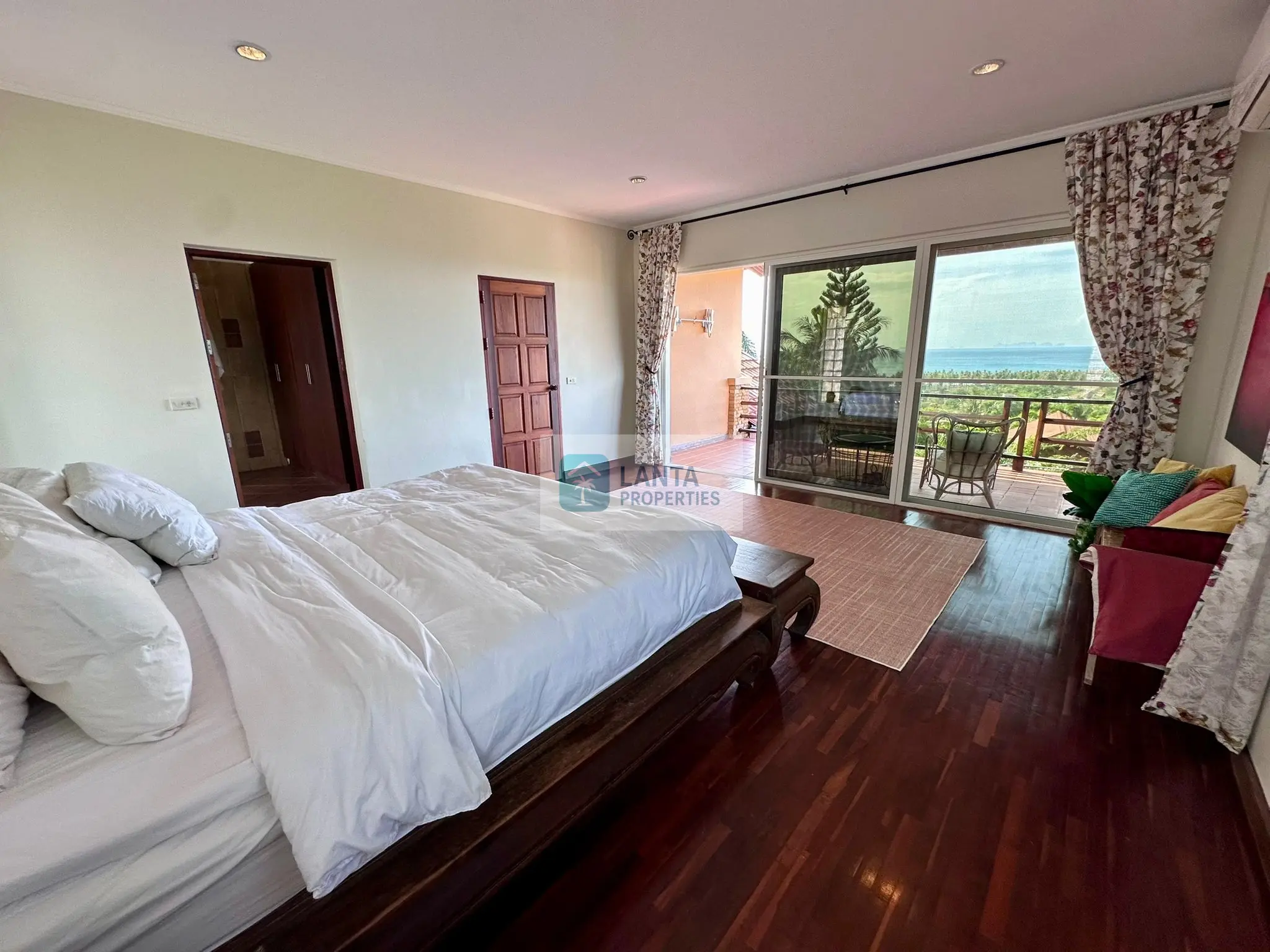 Unique Sea View Villa in Kirikhan – Koh Lanta
