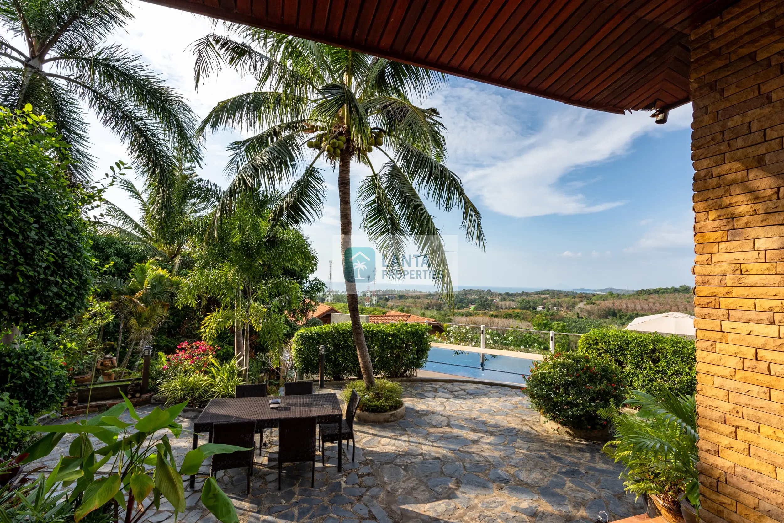 Unique Sea View Villa in Kirikhan – Koh Lanta