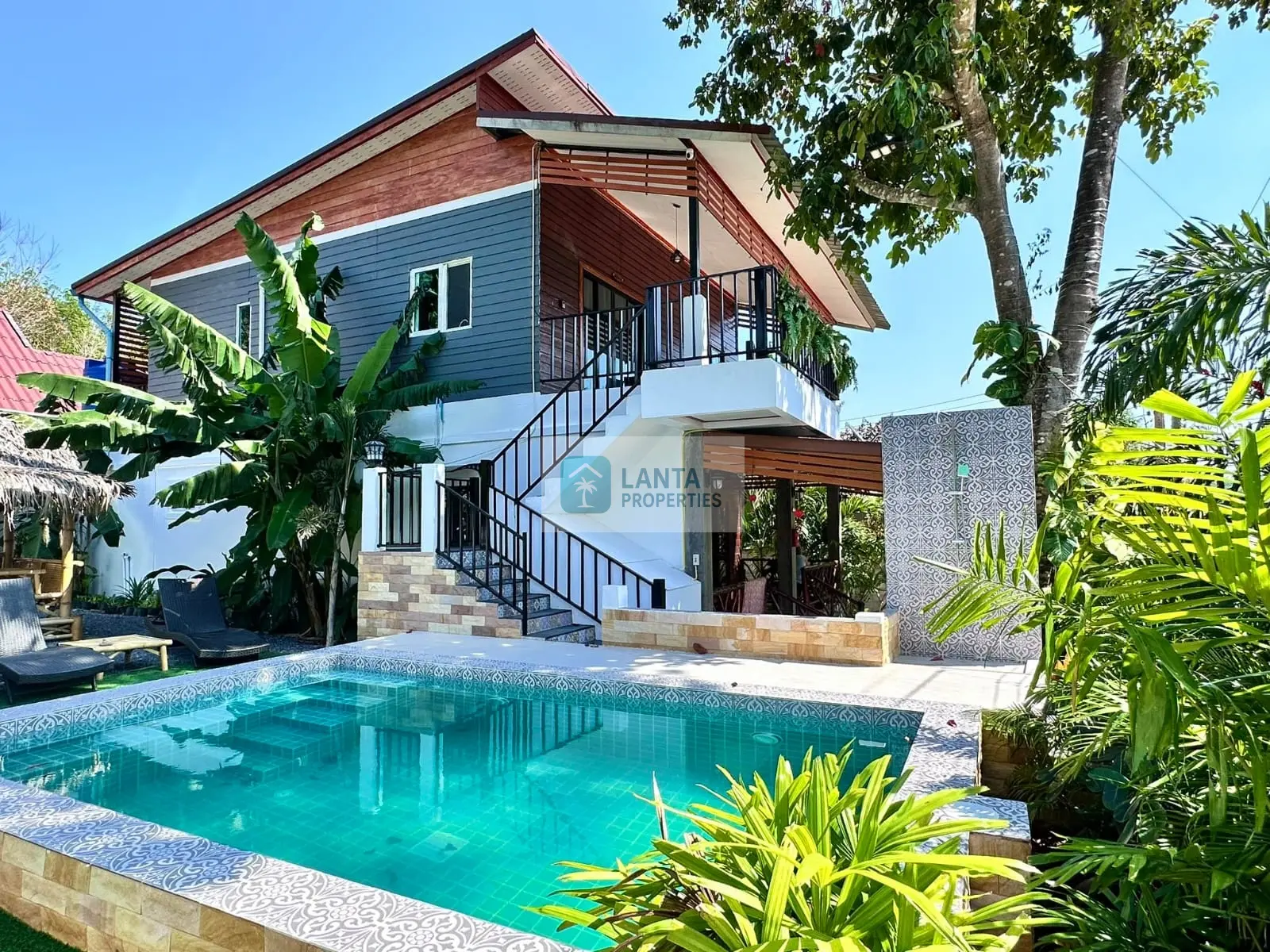 A unique coastal retreat and investment opportunity on Koh Lanta