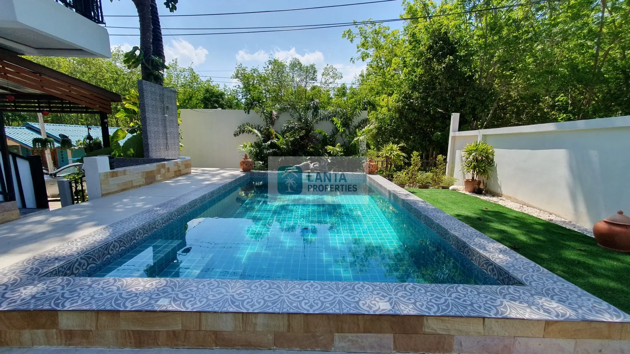 A unique coastal retreat and investment opportunity on Koh Lanta