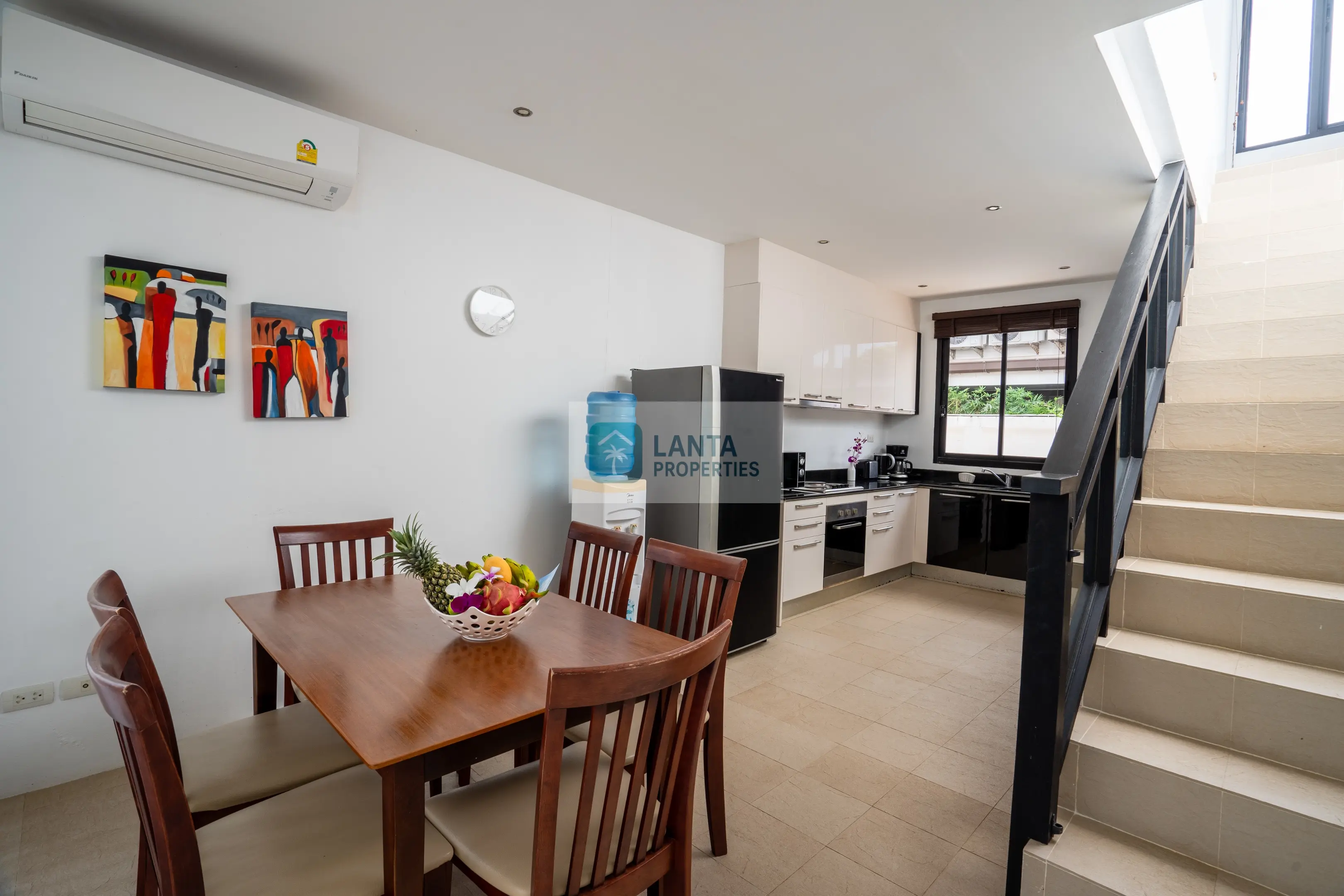 Townhouse with Pool Access and Sea Glimpse, Sai Naam Koh Lanta