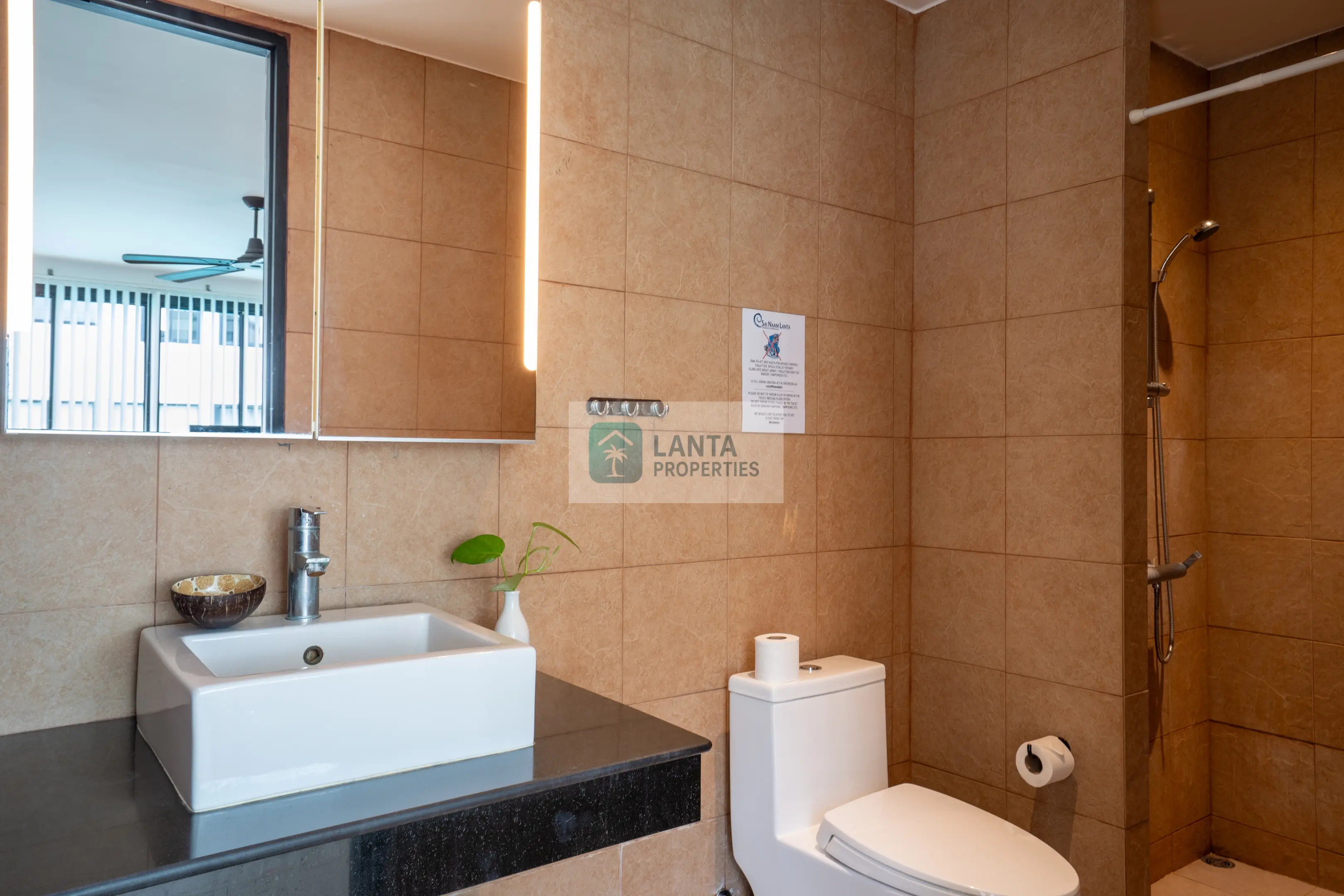 Townhouse with Pool Access and Sea Glimpse, Sai Naam Koh Lanta