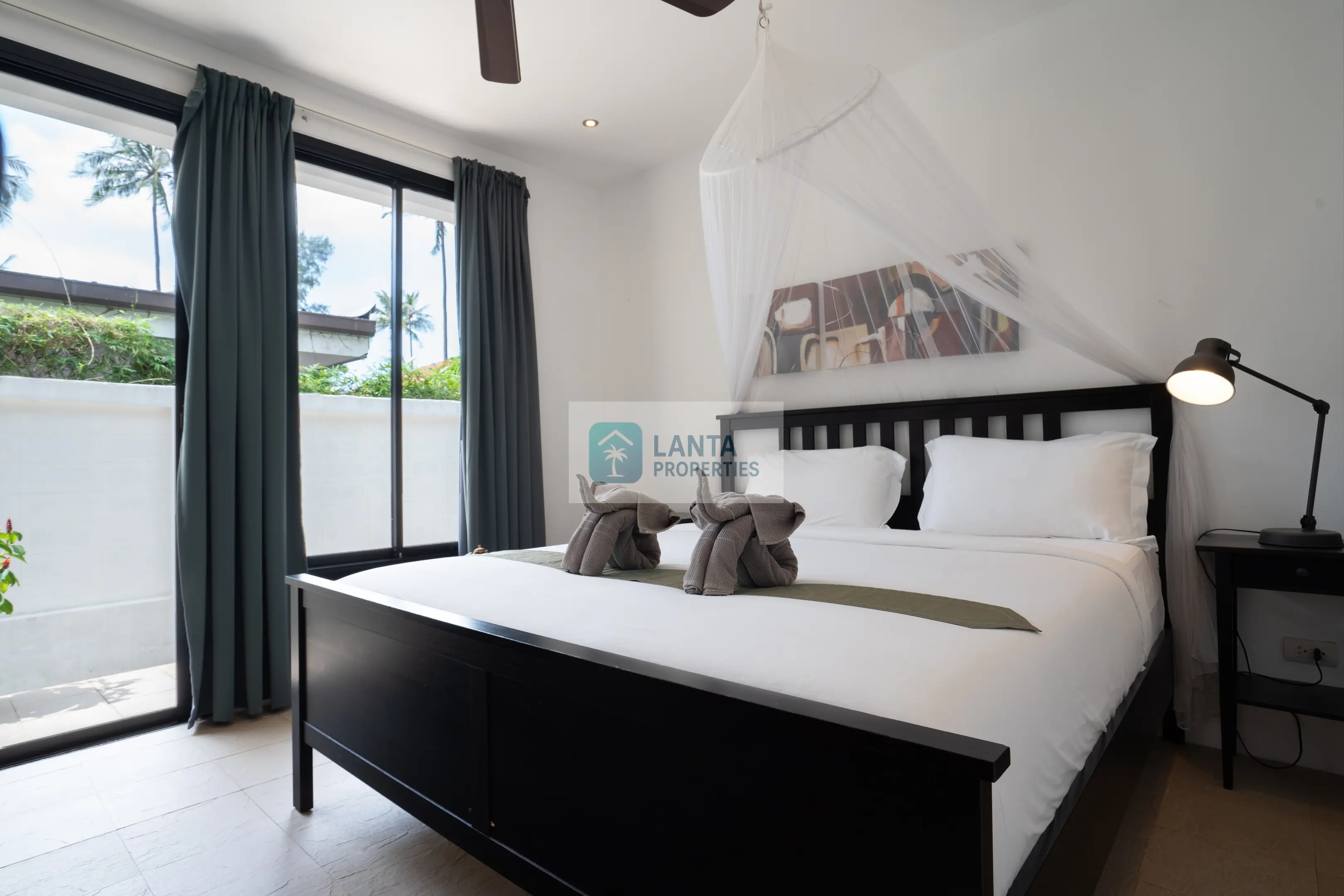 Townhouse with Pool Access and Sea Glimpse, Sai Naam Koh Lanta