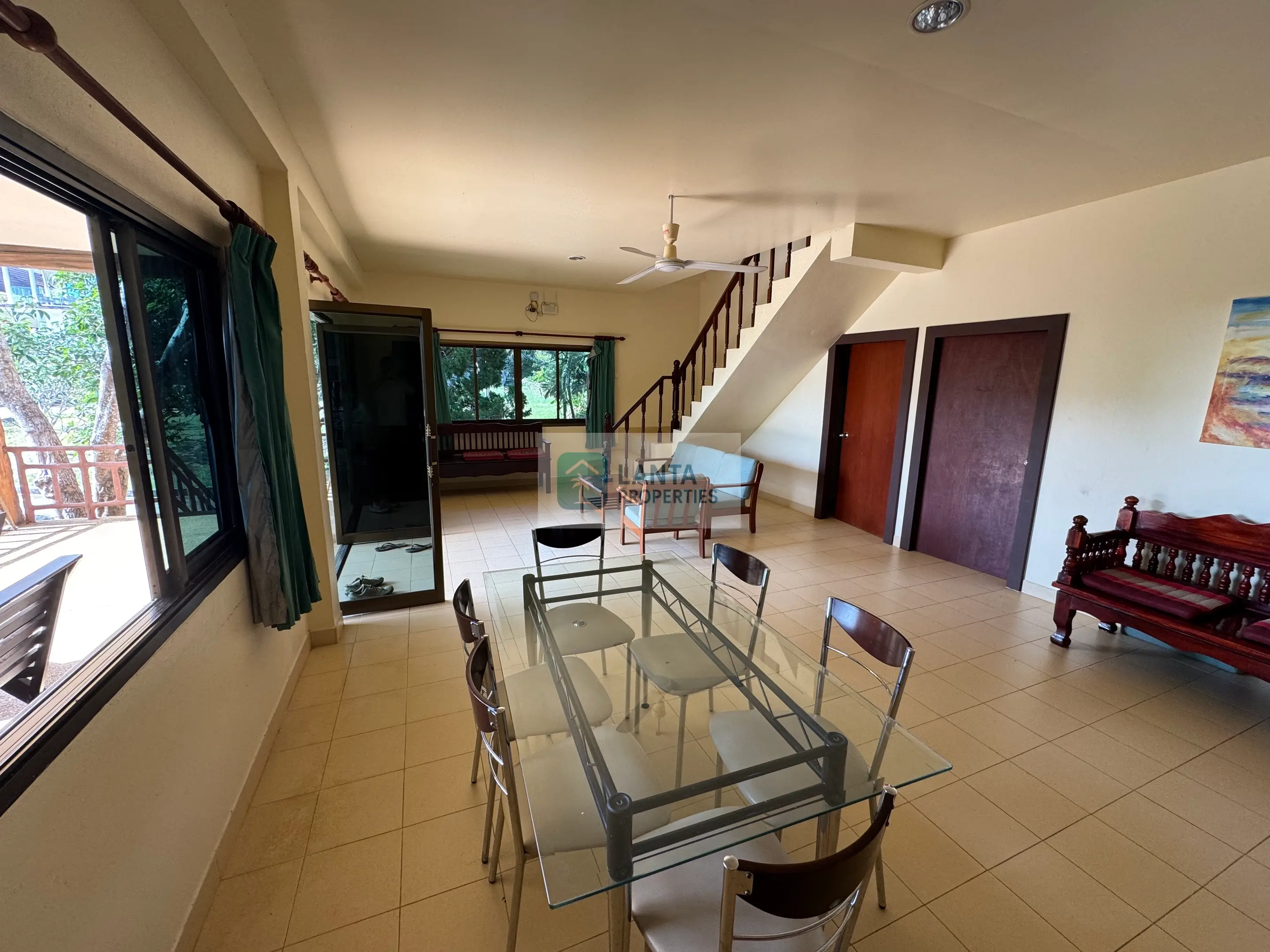 Villa at the Top of the Hill – Panoramic Views Over Koh Lanta