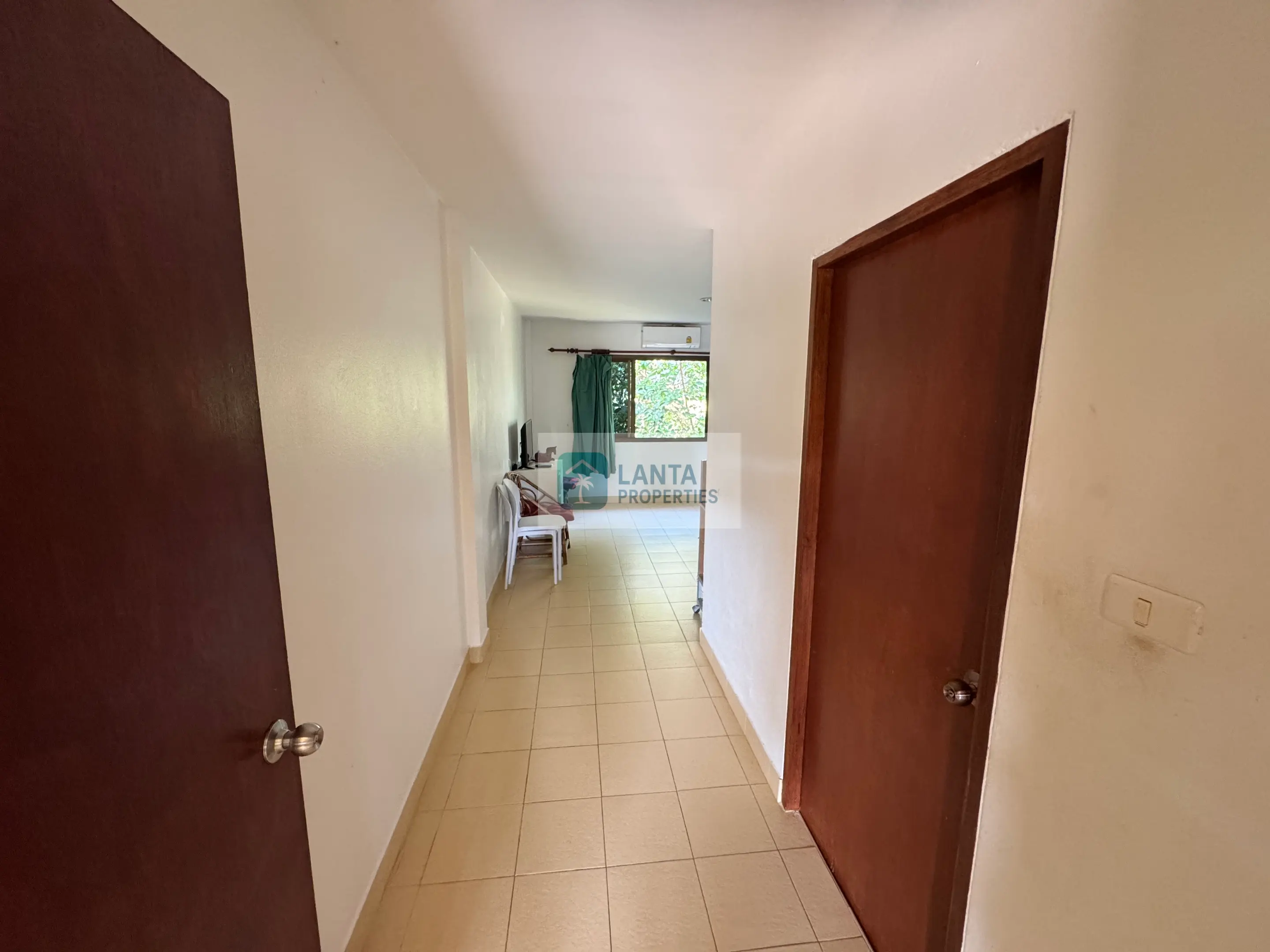 Villa at the Top of the Hill – Panoramic Views Over Koh Lanta