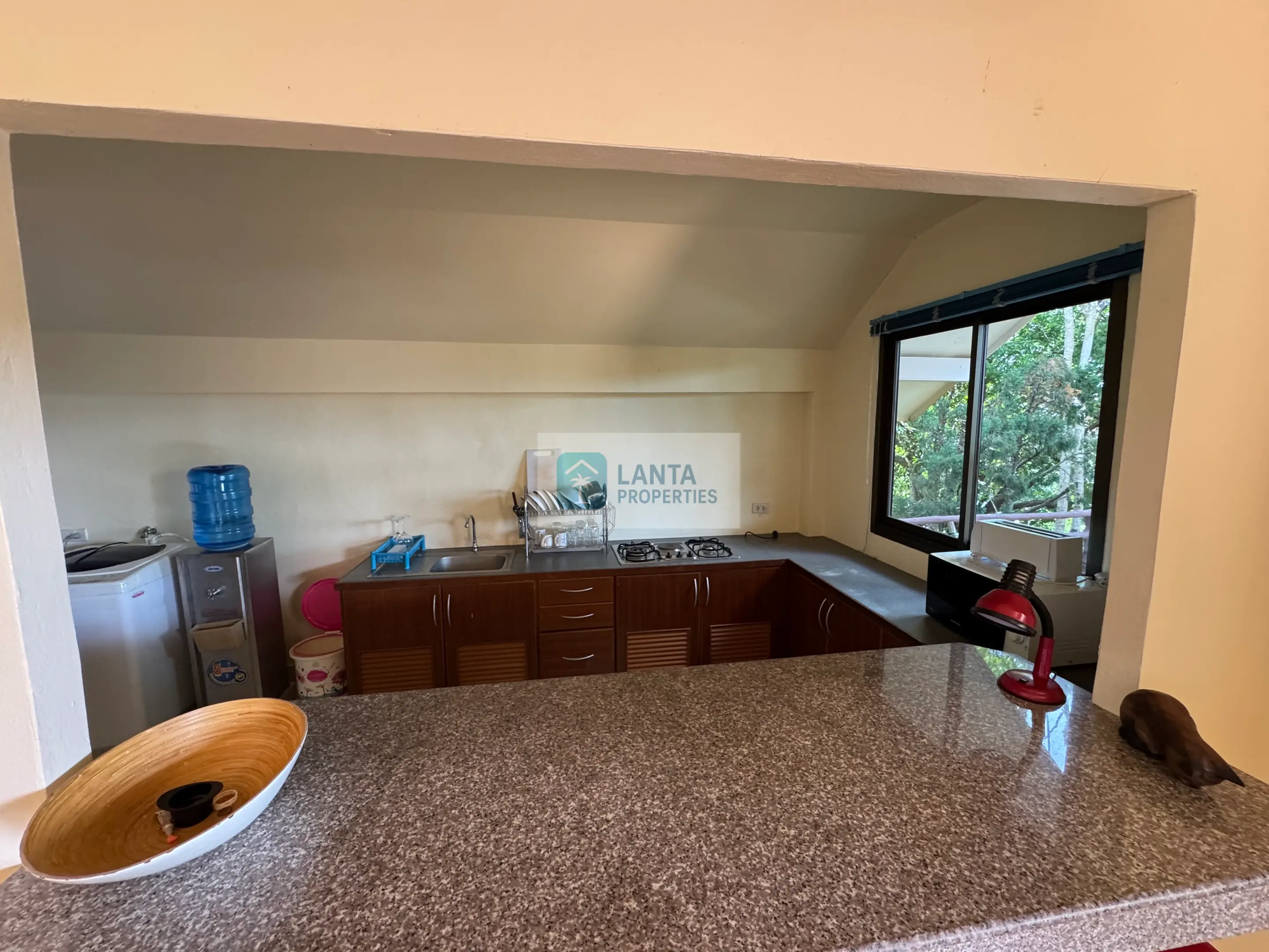 Villa at the Top of the Hill – Panoramic Views Over Koh Lanta