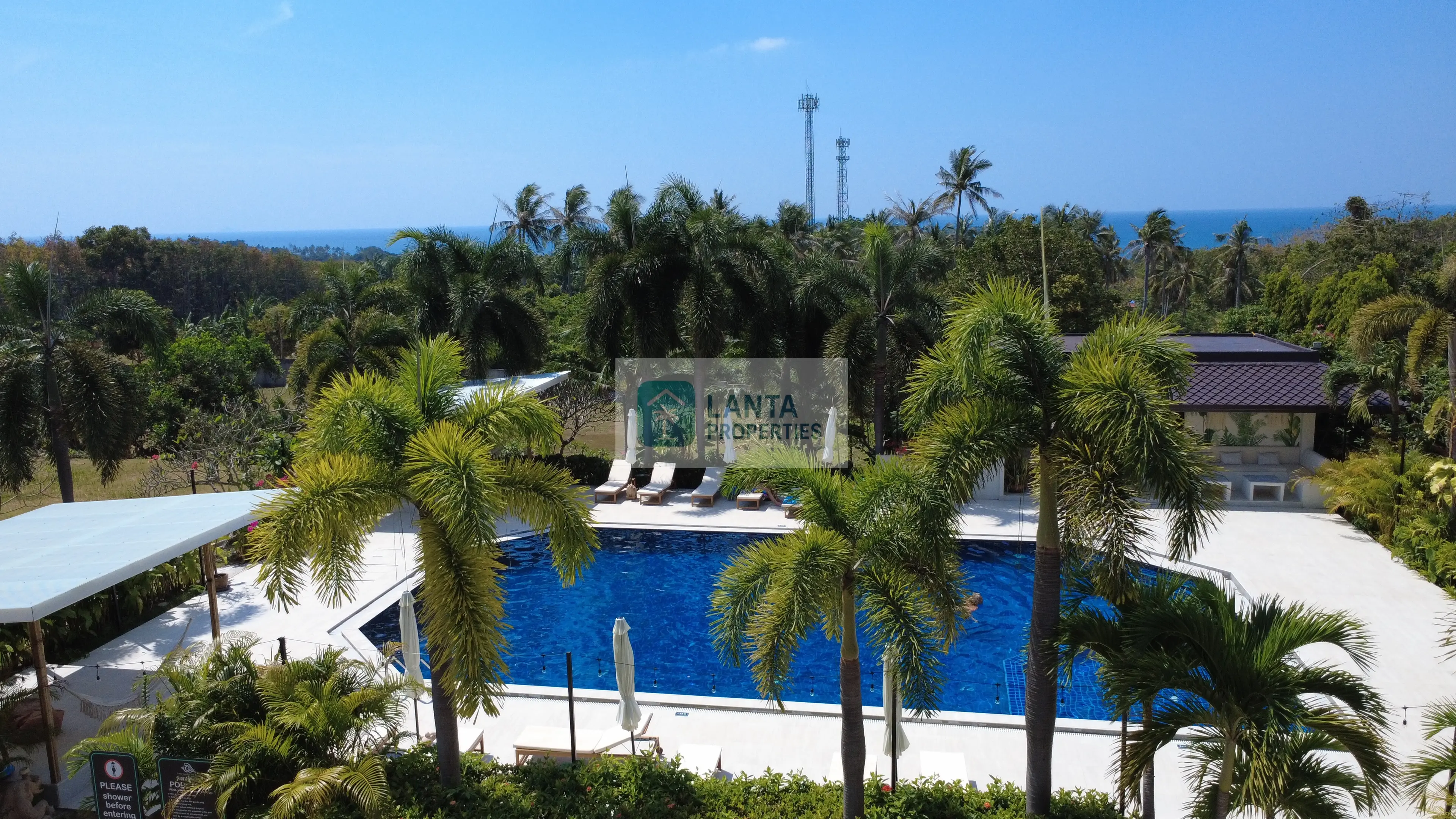 Villa at the Top of the Hill – Panoramic Views Over Koh Lanta