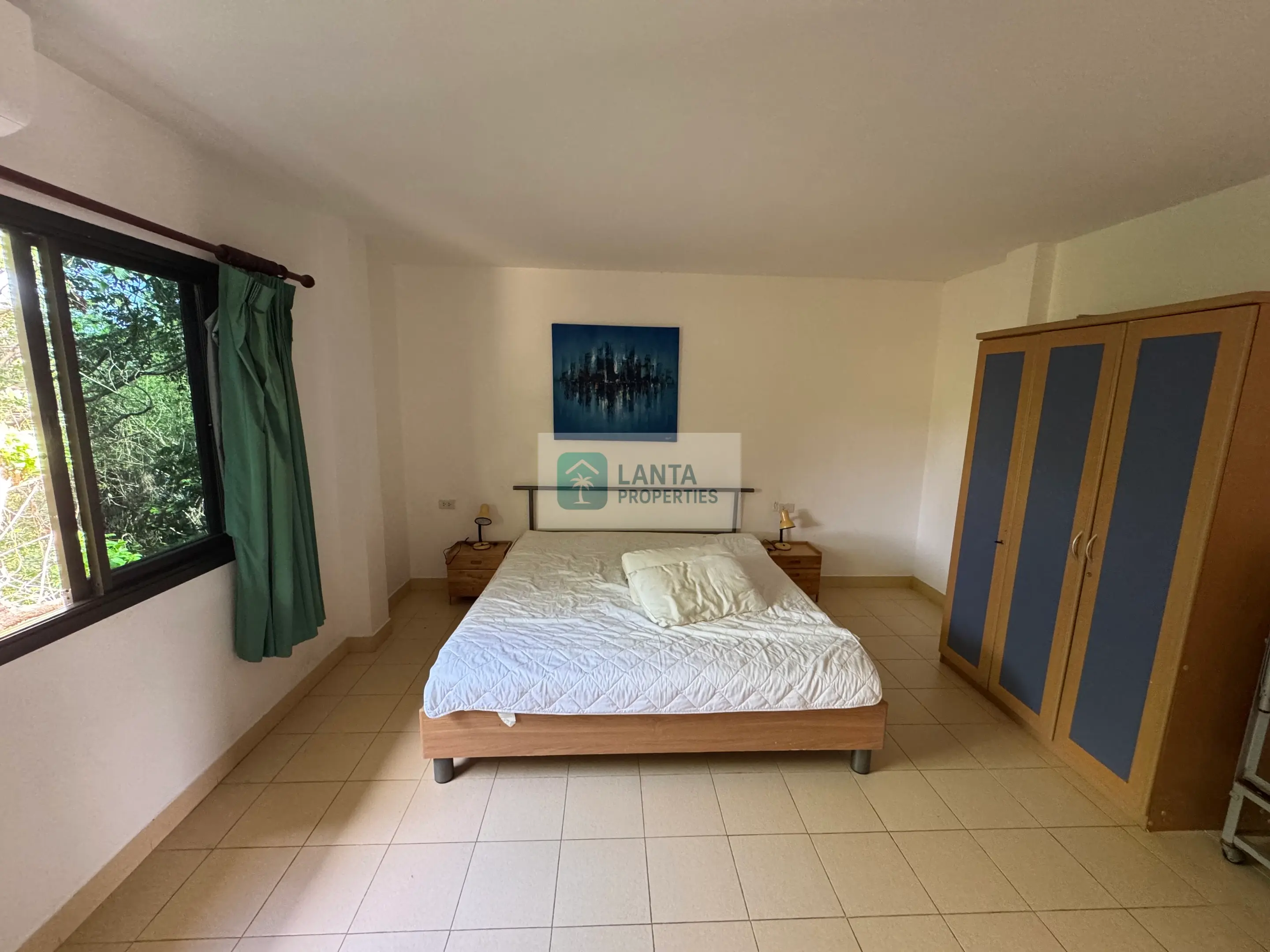Villa at the Top of the Hill – Panoramic Views Over Koh Lanta