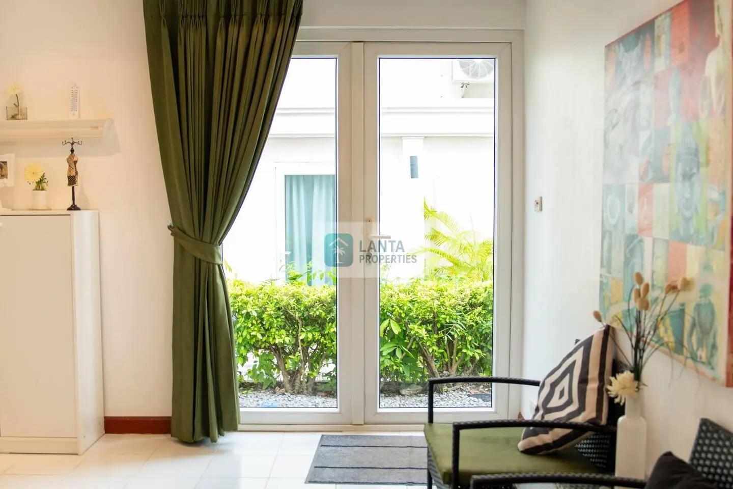 🏝️ Villa for Sale in Koh Lanta – 3-Bedroom Pool Villa with Sea View 🌅