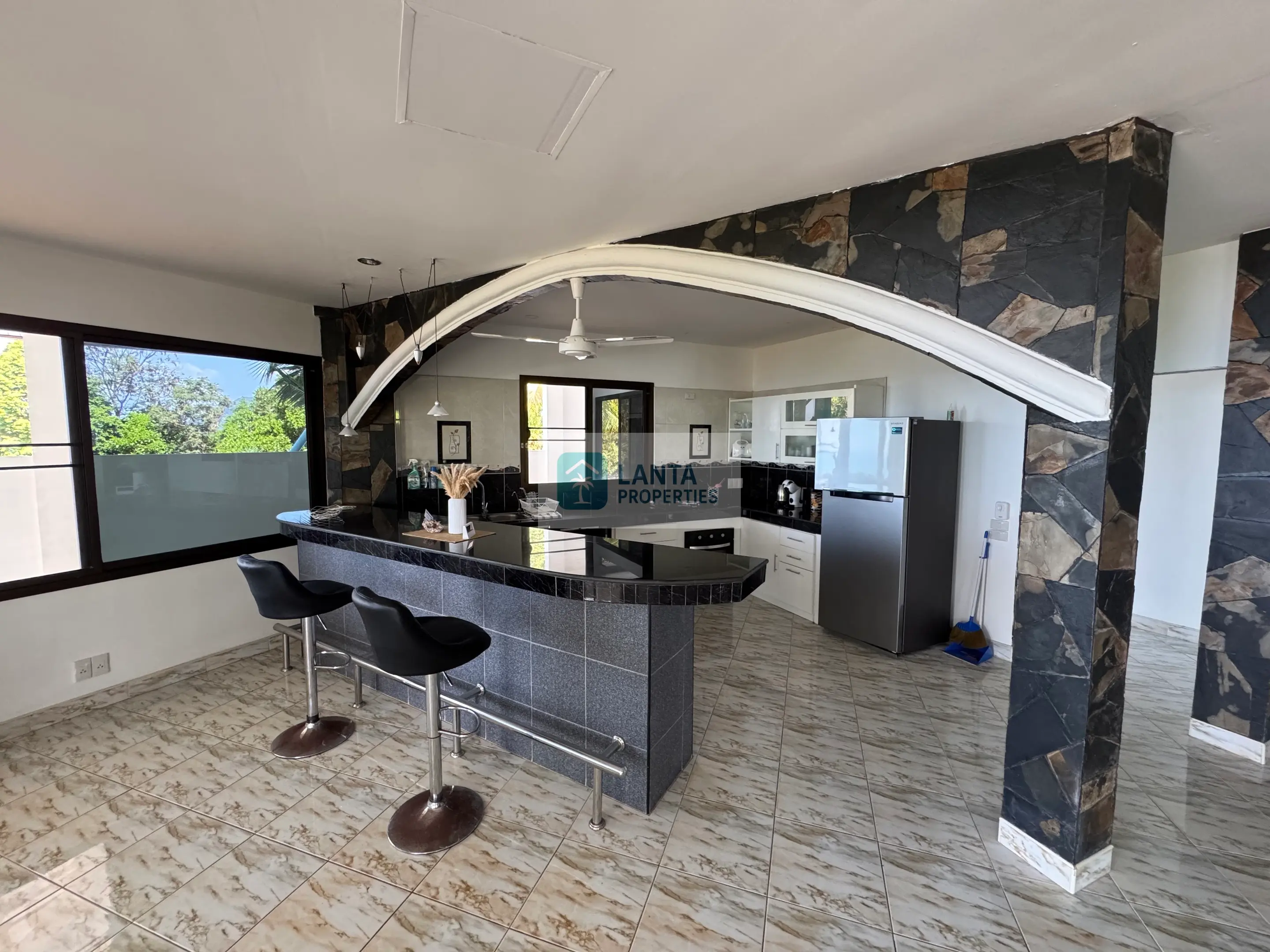 Il Villa - Franky’s Hill
