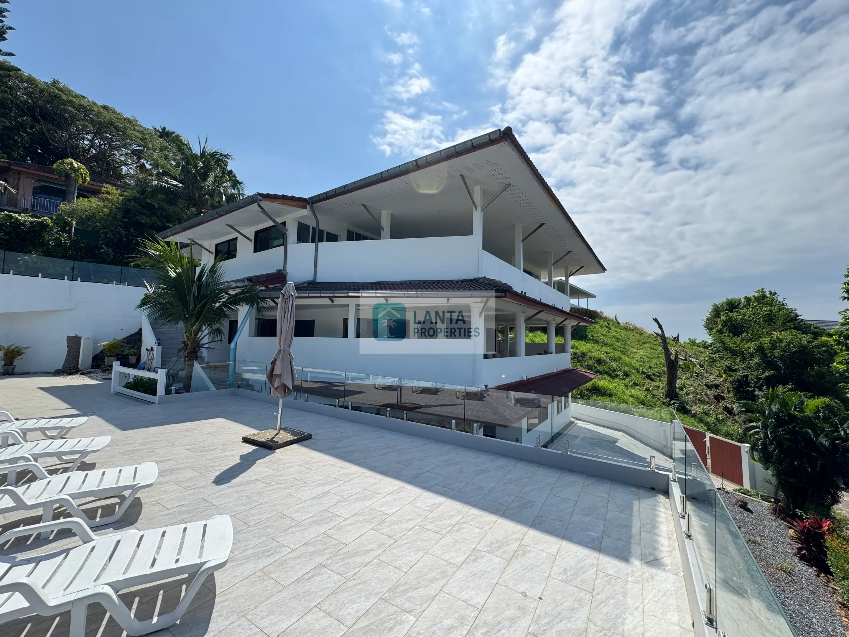 Il Villa - Franky’s Hill