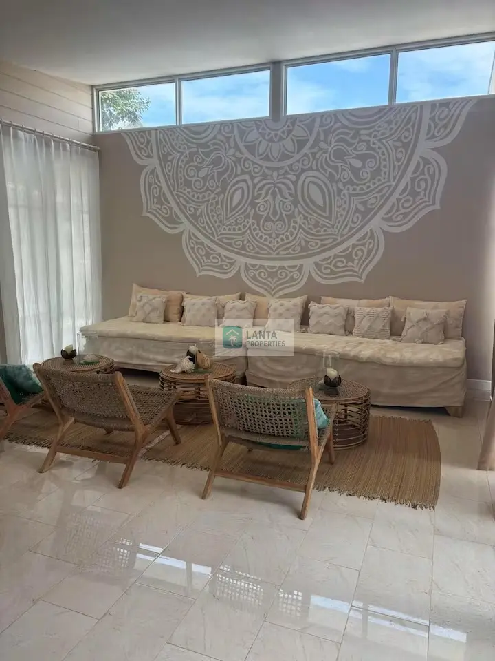 Noom Villa Boobay