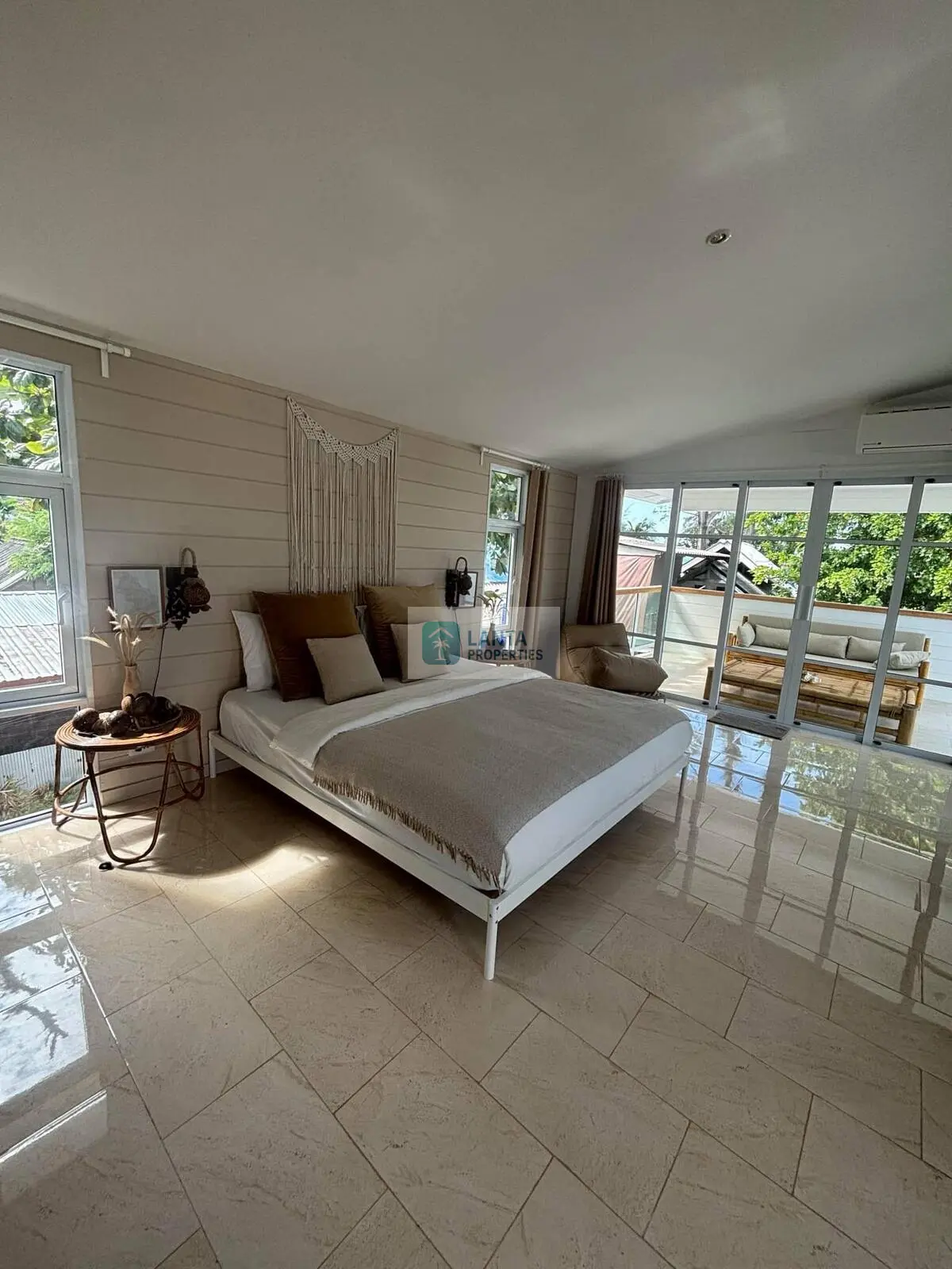 Noom Villa Boobay