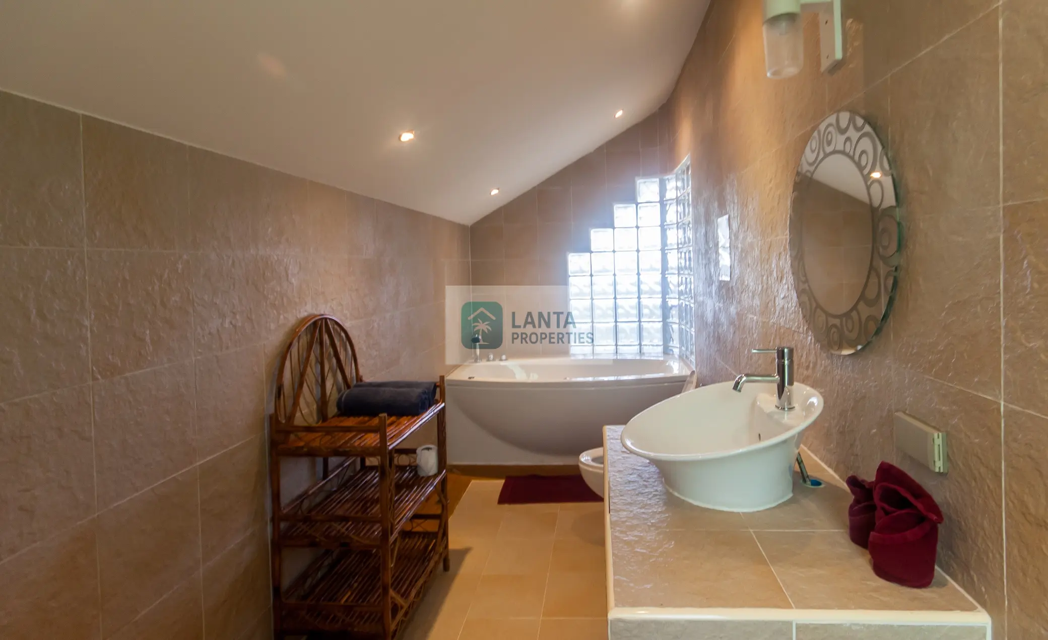 Elegant 3-Bedroom Pool Villa in Malee Beach, Long Beach.