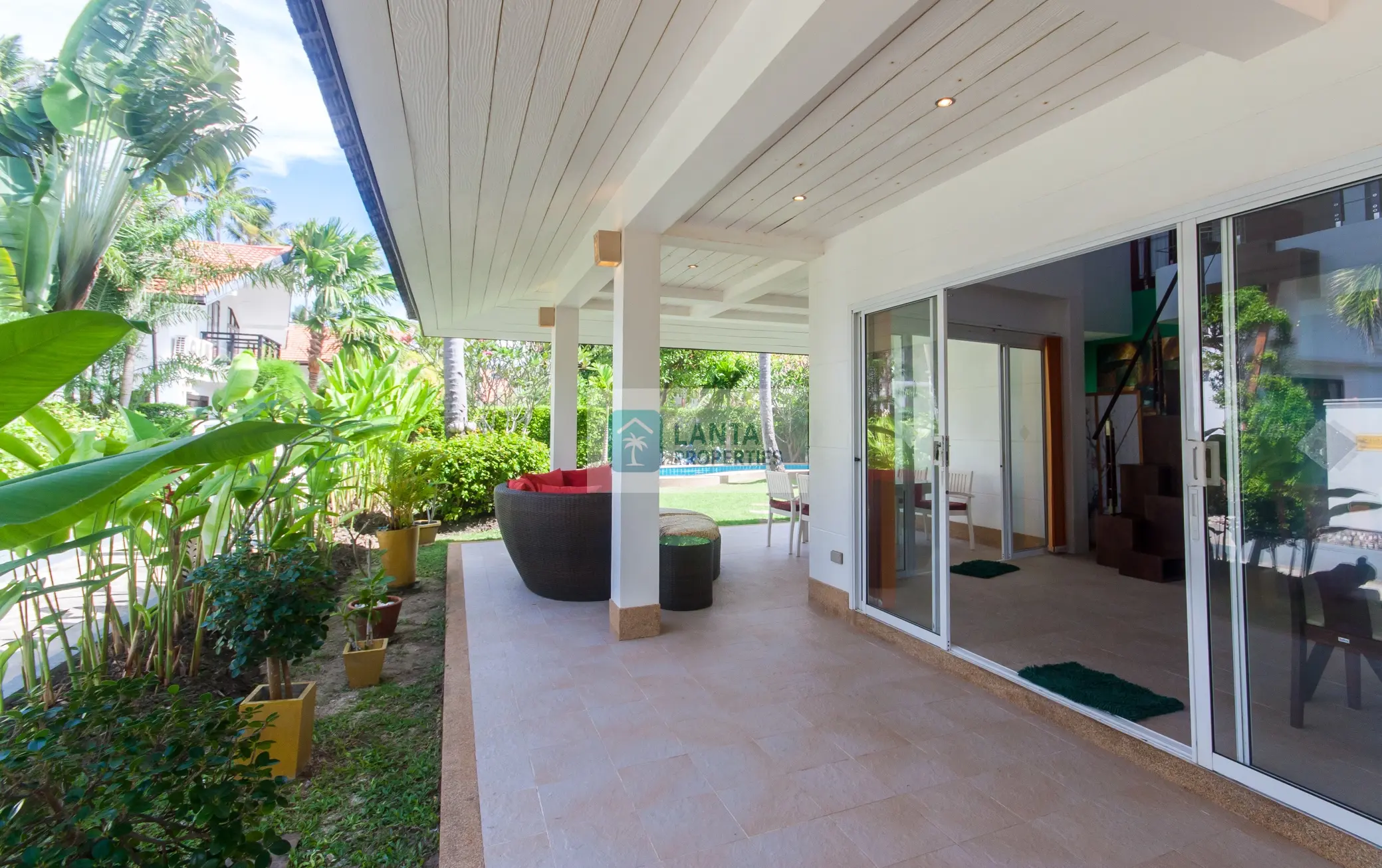 Elegant 3-Bedroom Pool Villa in Malee Beach, Long Beach.