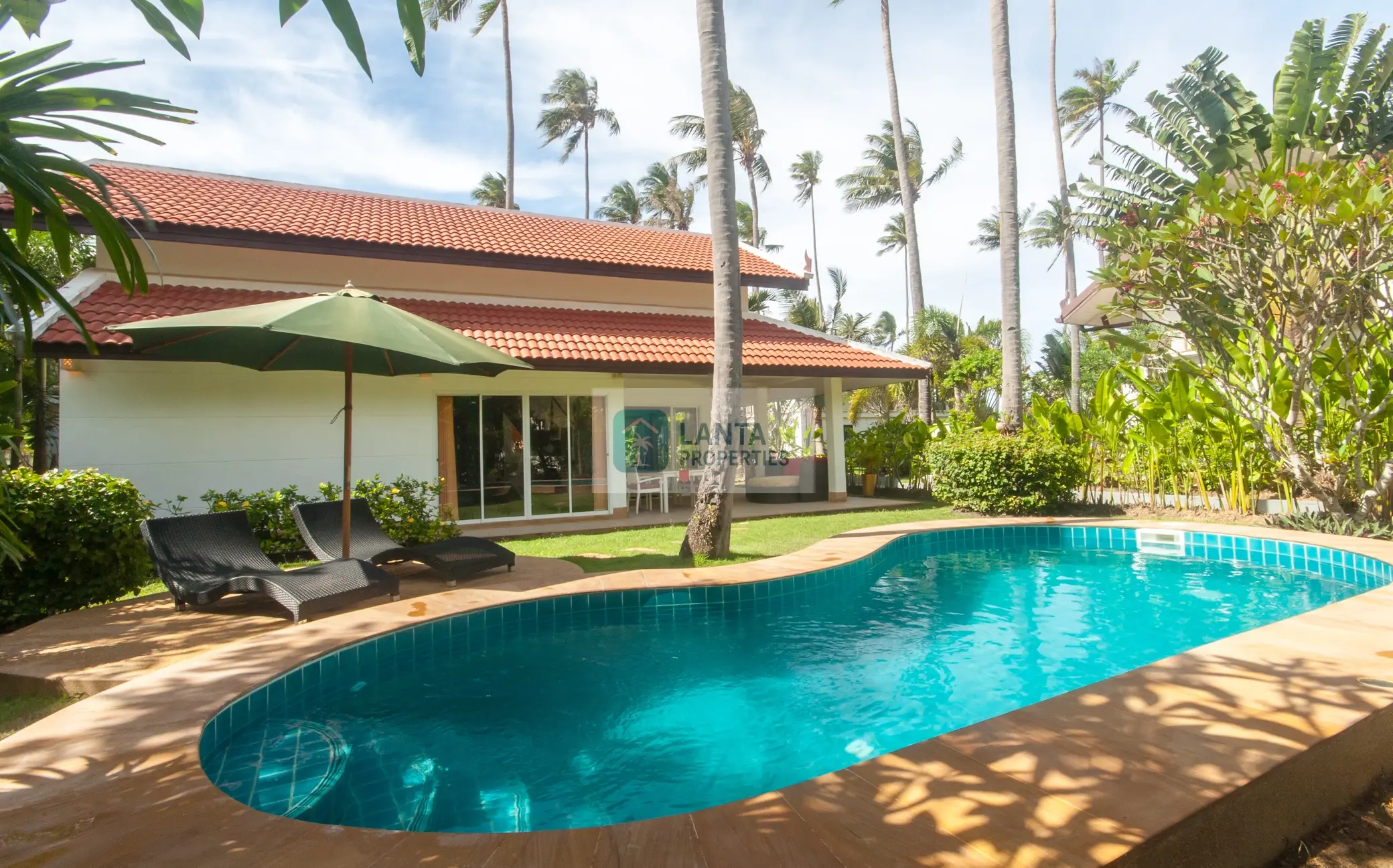 Elegant 3-Bedroom Pool Villa in Malee Beach, Long Beach.