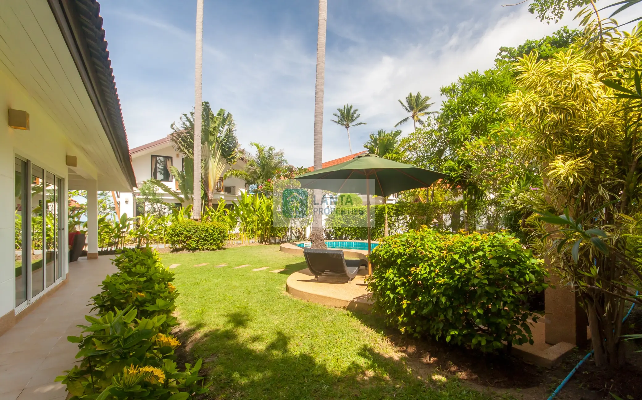 Elegant 3-Bedroom Pool Villa in Malee Beach, Long Beach.