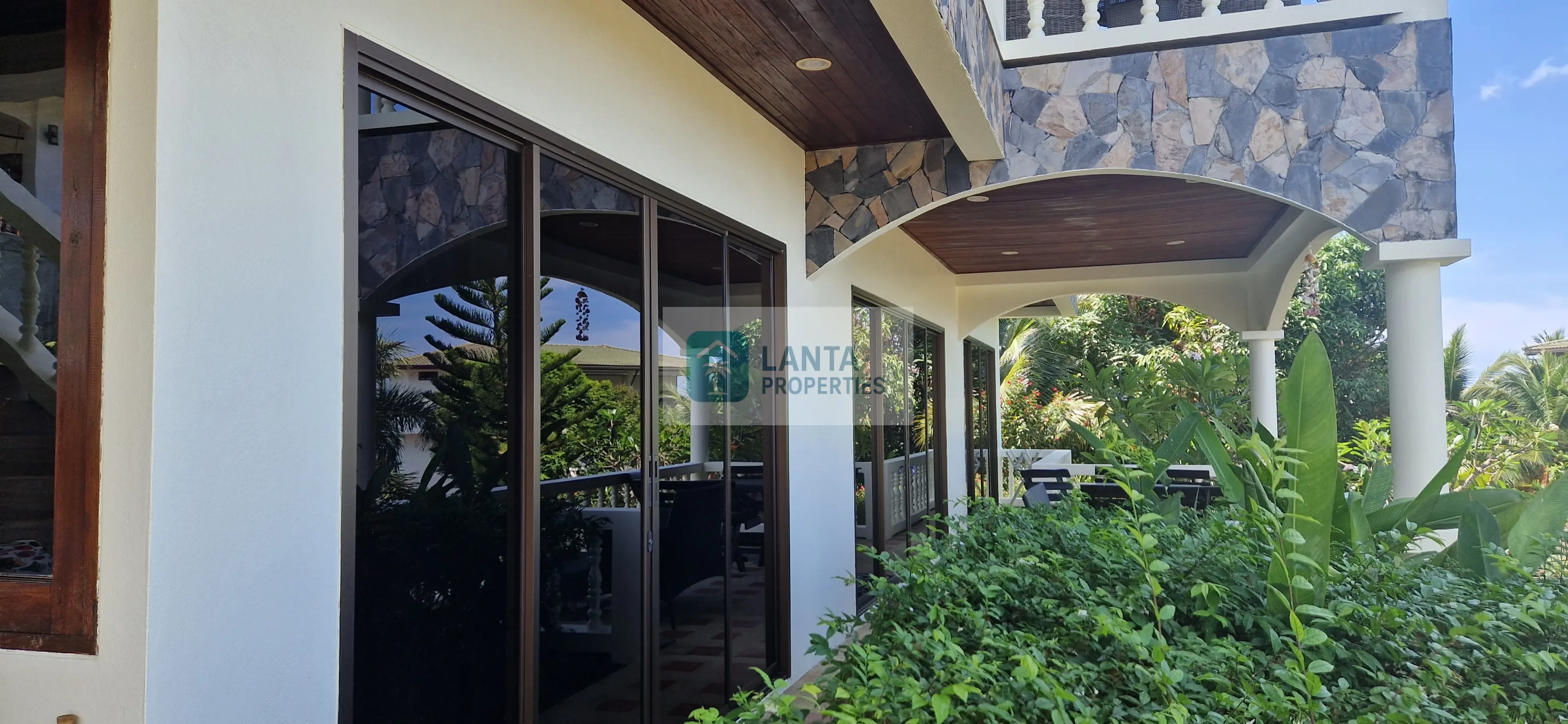 EXCLUSIVE SEA VIEW VILLA – VILLA SANUK, KOH LANTA