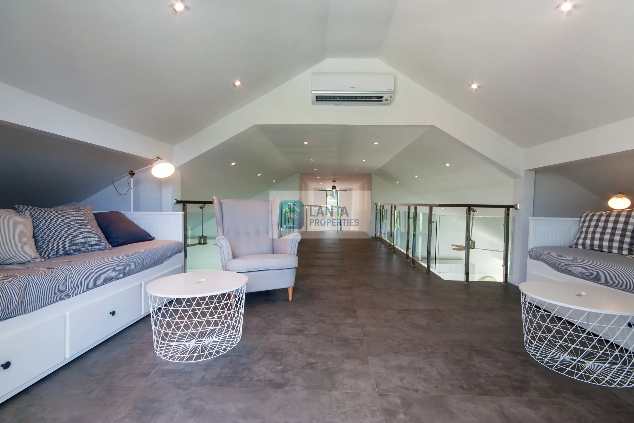 EXCLUSIVE POOL VILLA