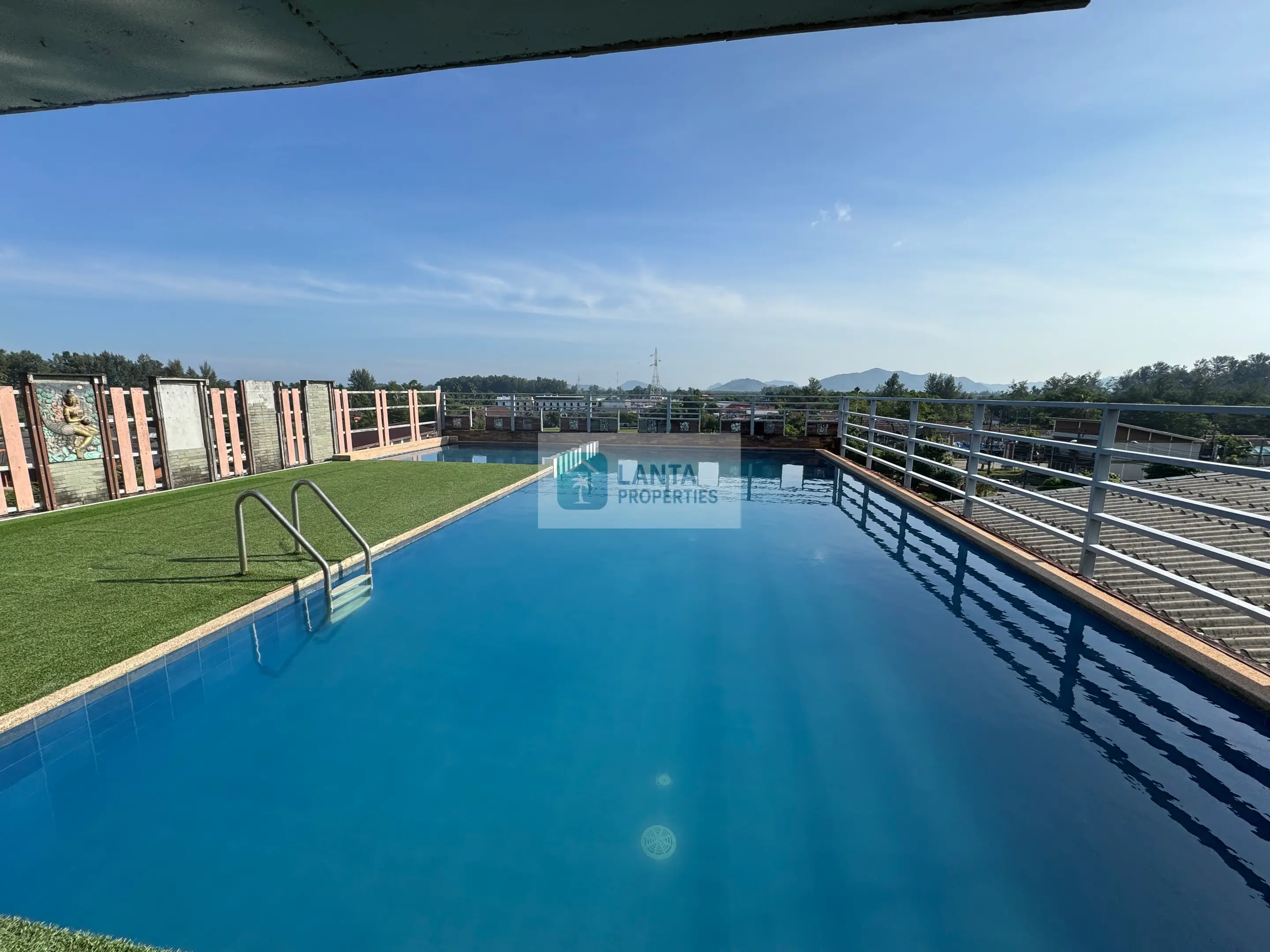 Charming Apartment in the Heart of Saladan 