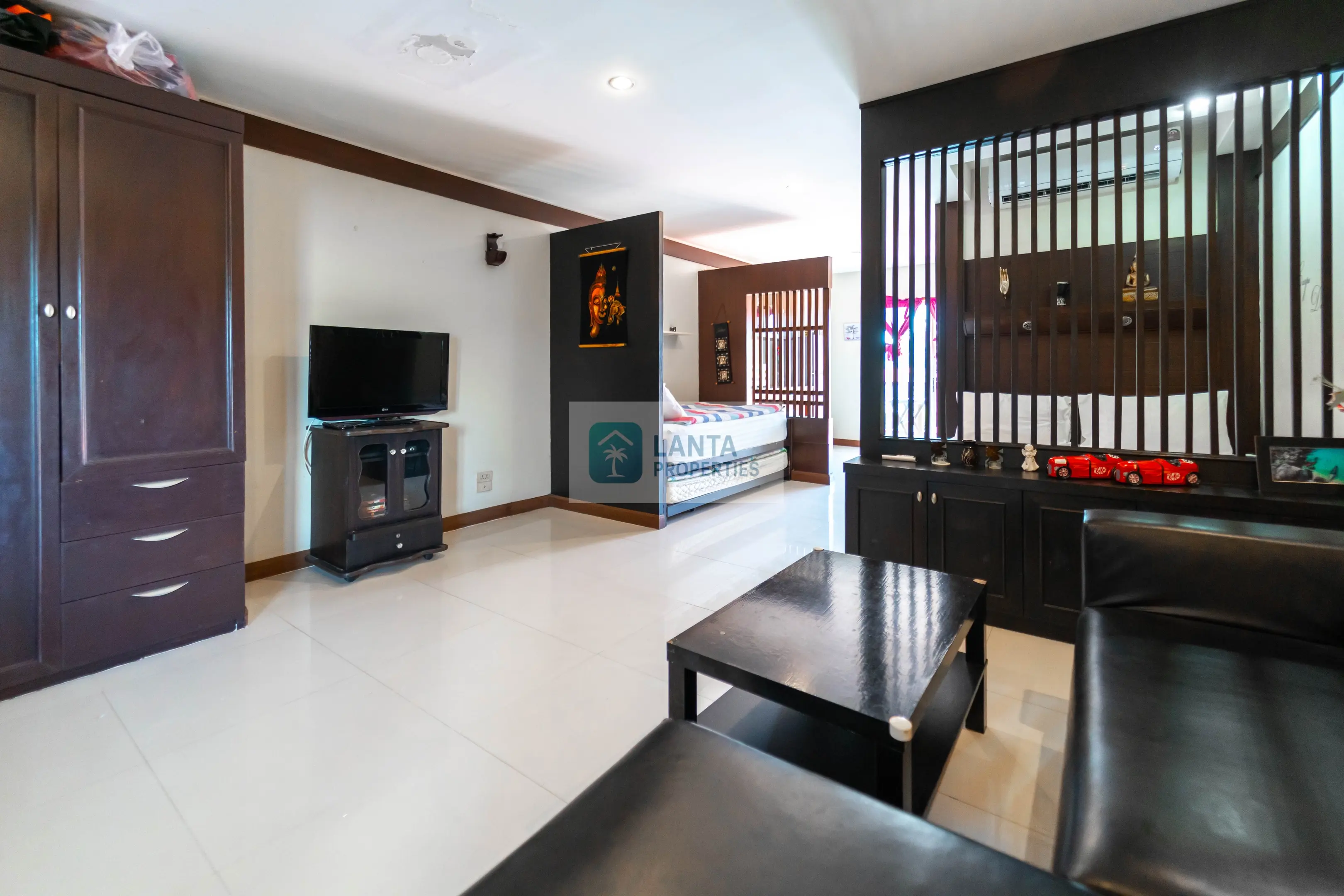 Charming Apartment in the Heart of Saladan 