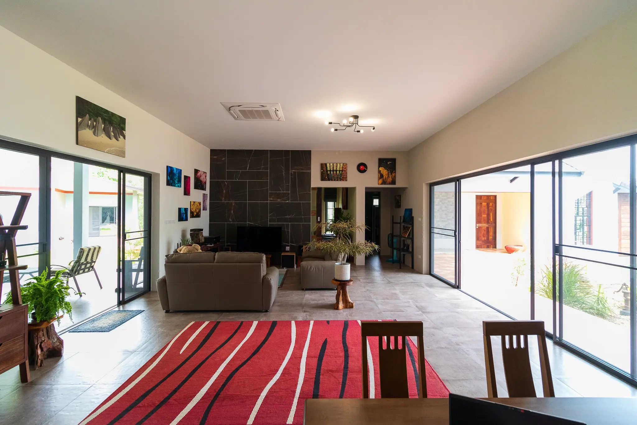 Modern Art Resort-Style Lake Home